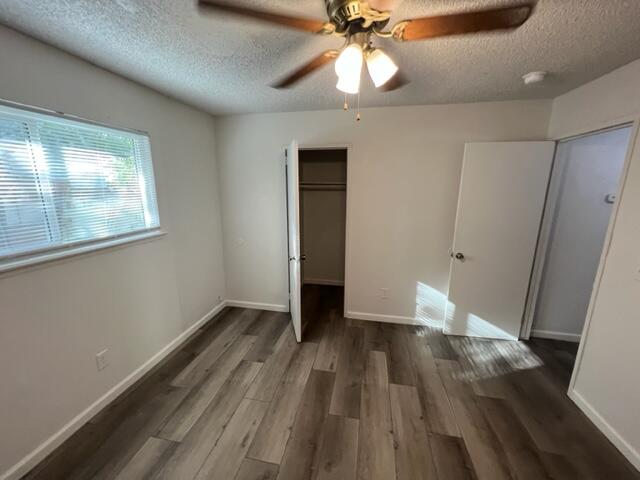 221 NW 3rd Ave, Visalia, CA 93291