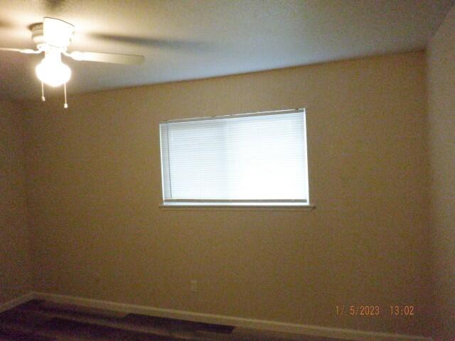 221 NW 3rd Ave, Visalia, CA 93291
