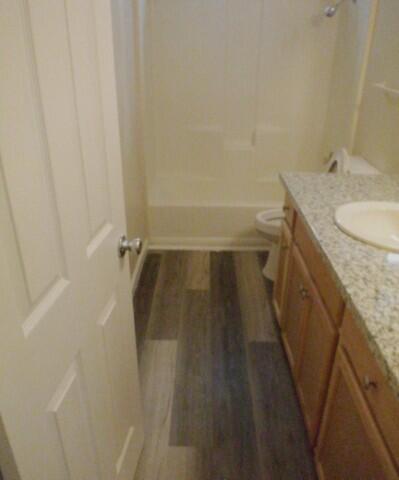 221 NW 3rd Ave, Visalia, CA 93291