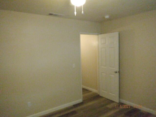 221 NW 3rd Ave, Visalia, CA 93291
