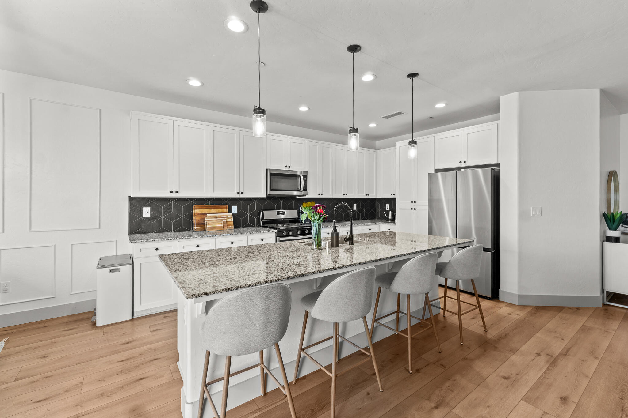 3051 Britannia St, Tulare, CA 93274
