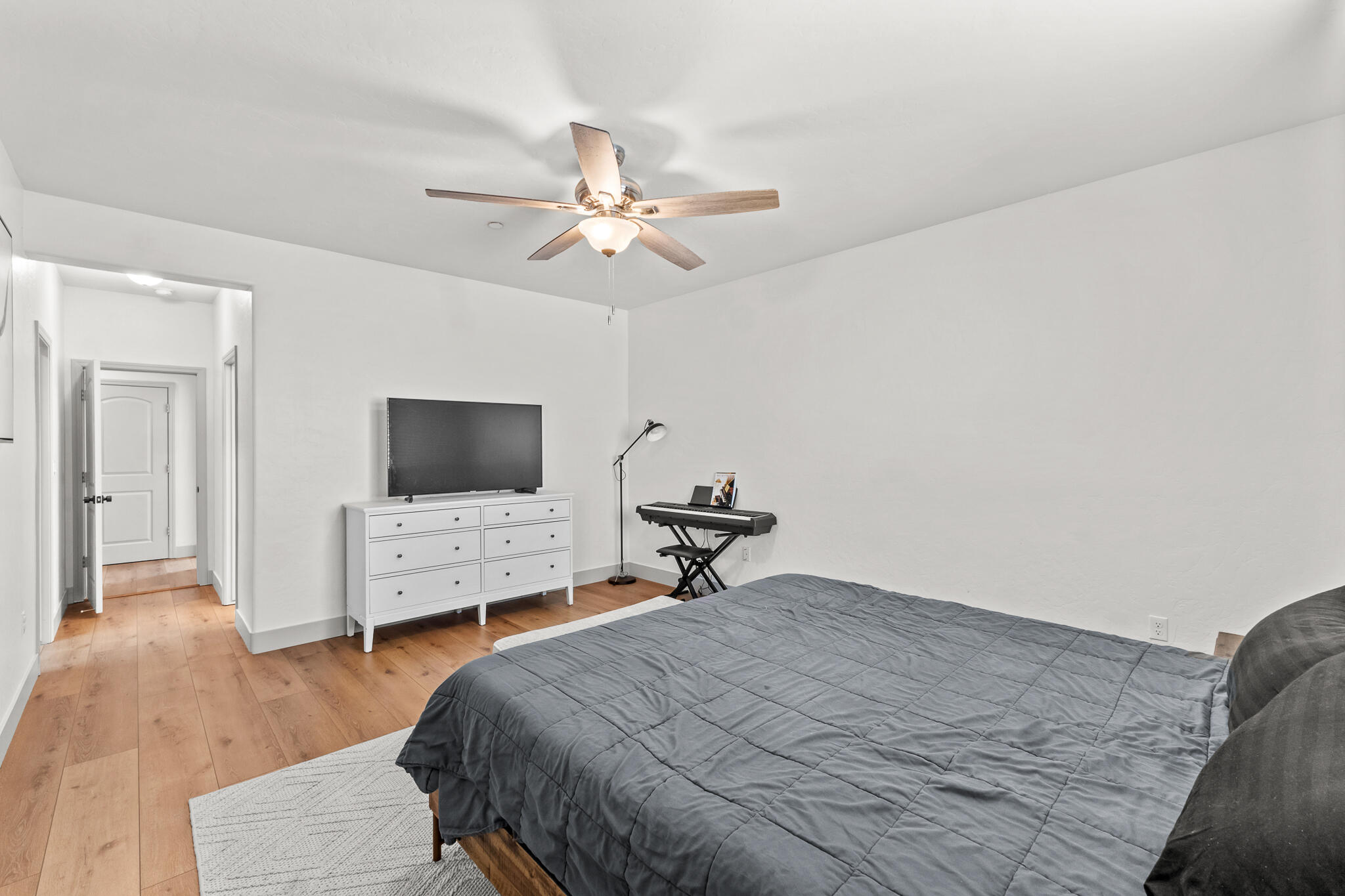 3051 Britannia St, Tulare, CA 93274