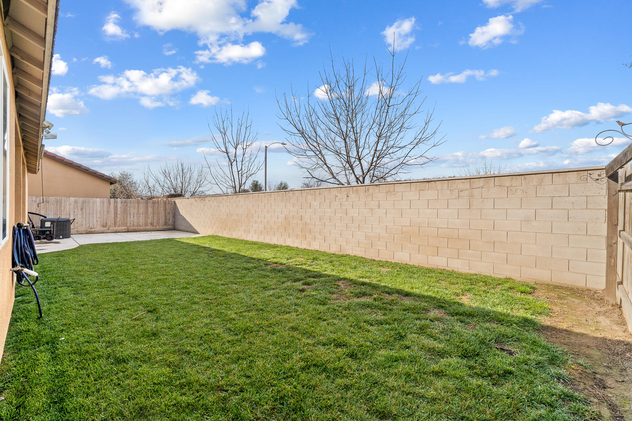 3051 Britannia St, Tulare, CA 93274