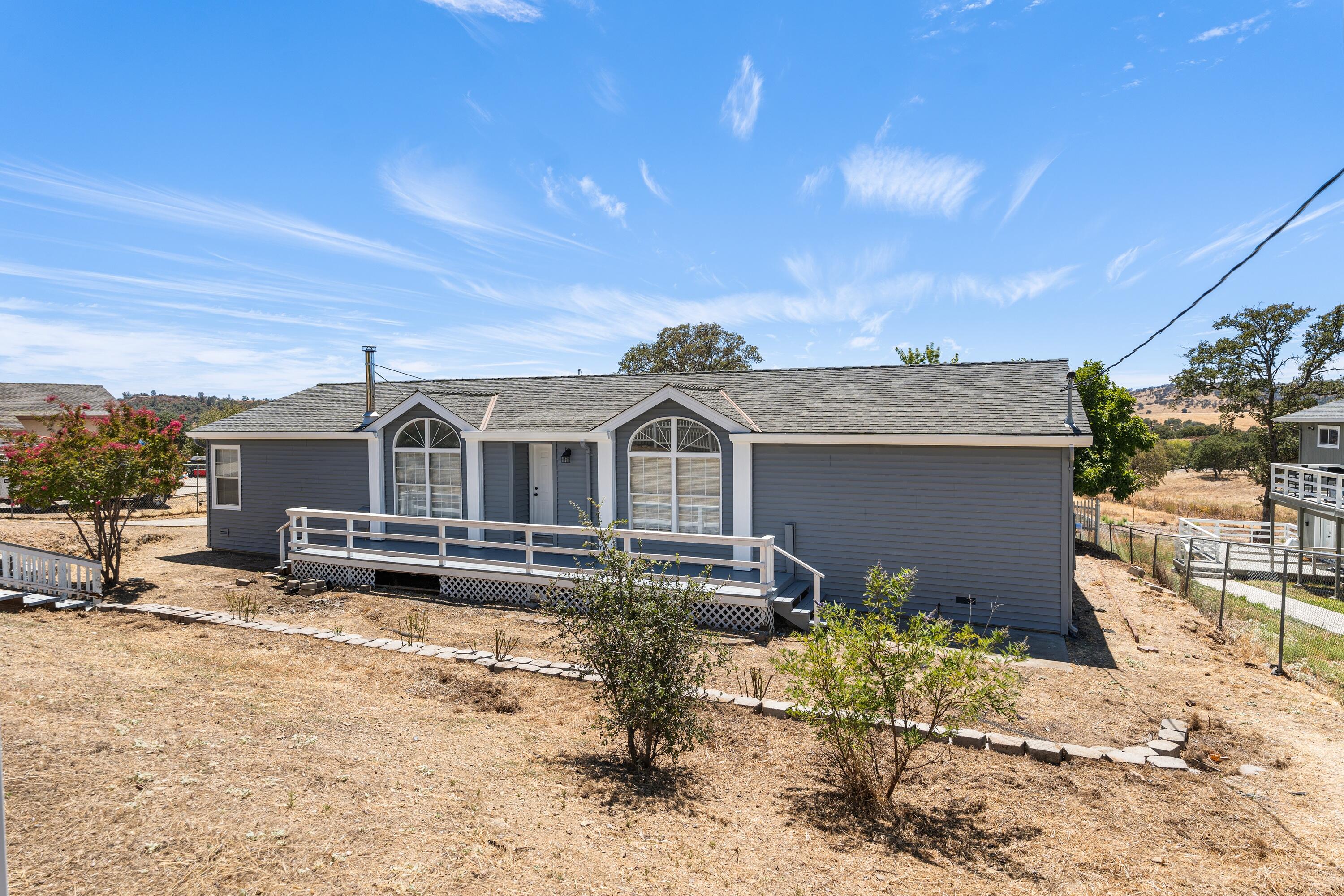 5002 Little John Rd, Copperopolis, CA 95228