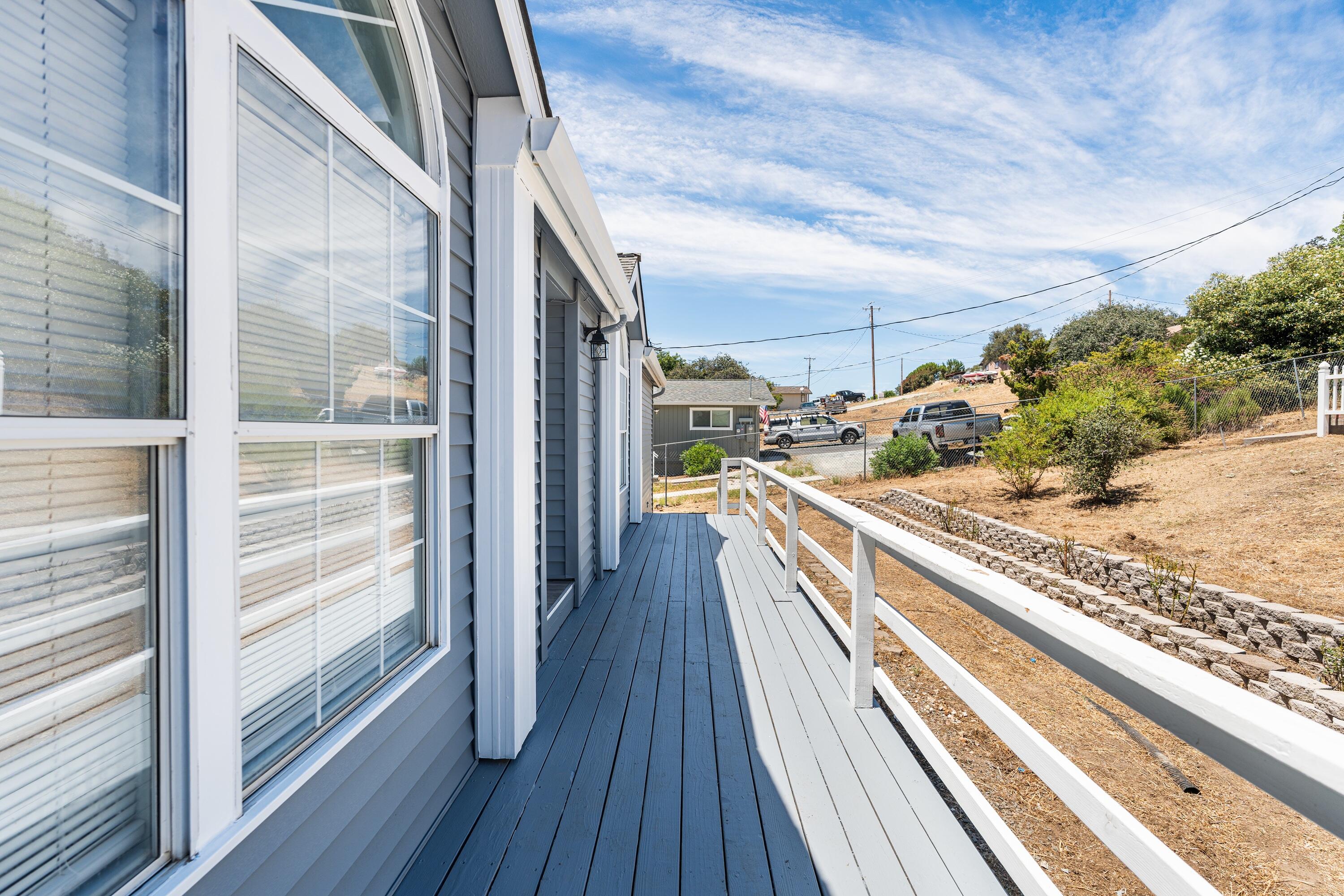 5002 Little John Rd, Copperopolis, CA 95228