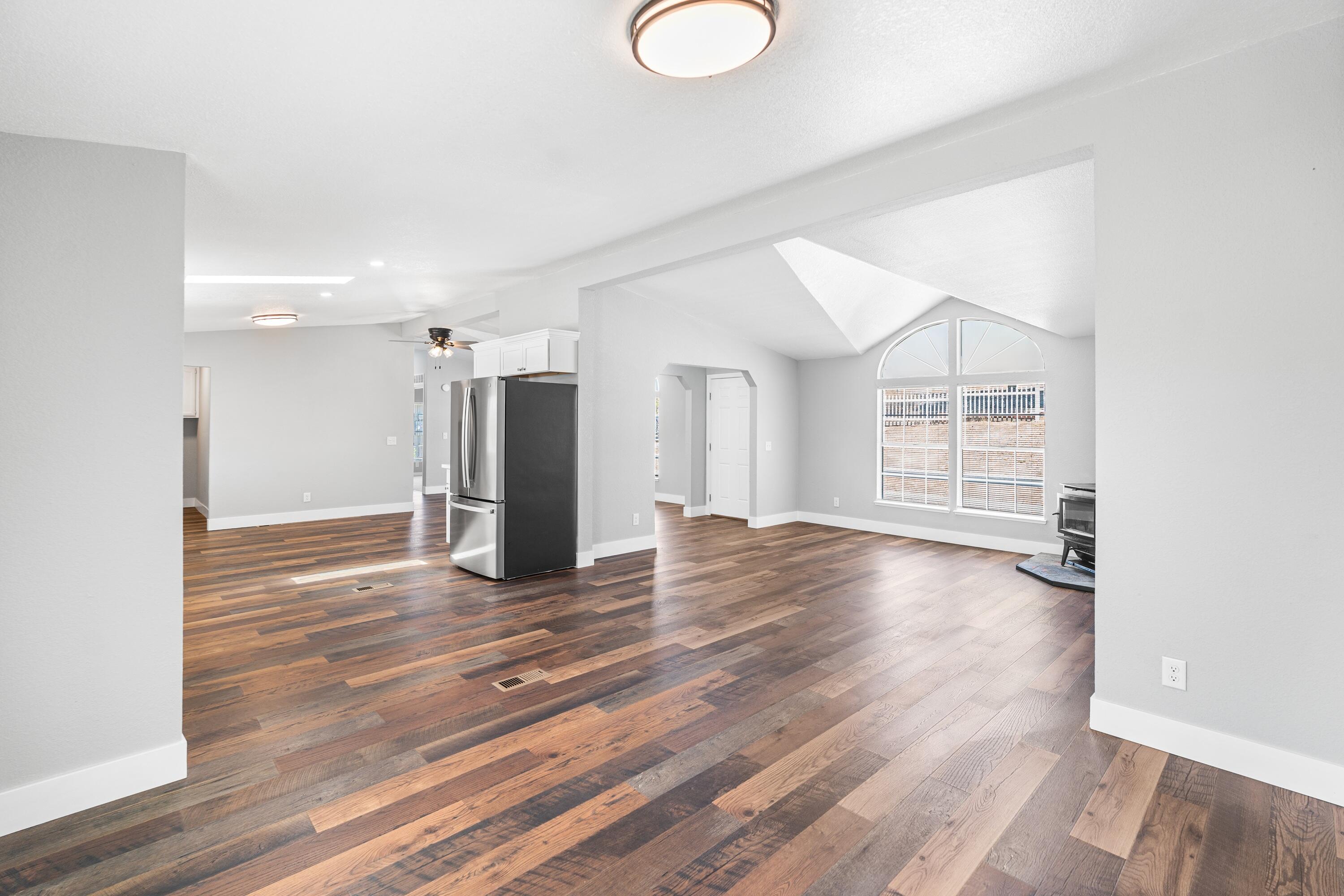 5002 Little John Rd, Copperopolis, CA 95228