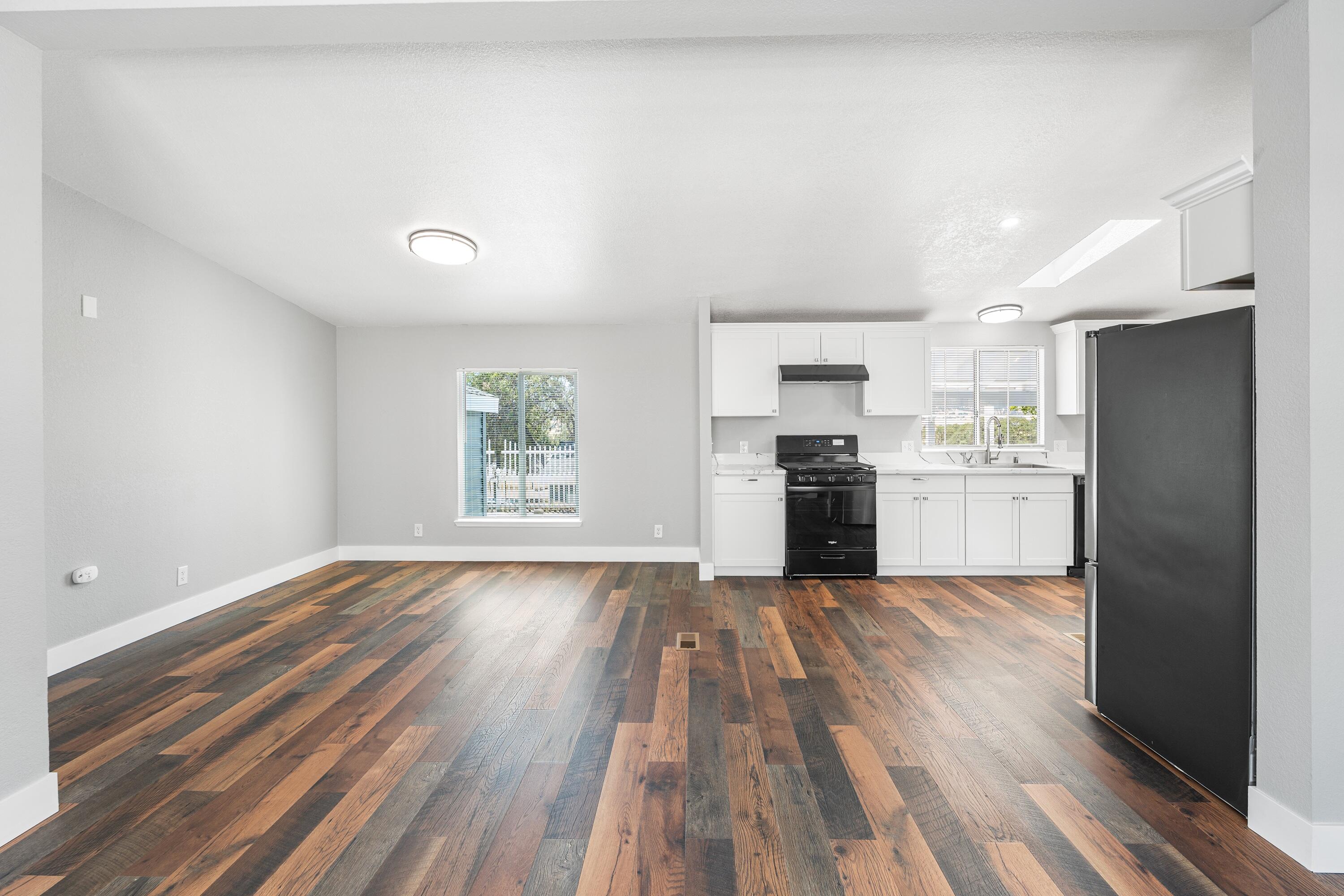 5002 Little John Rd, Copperopolis, CA 95228