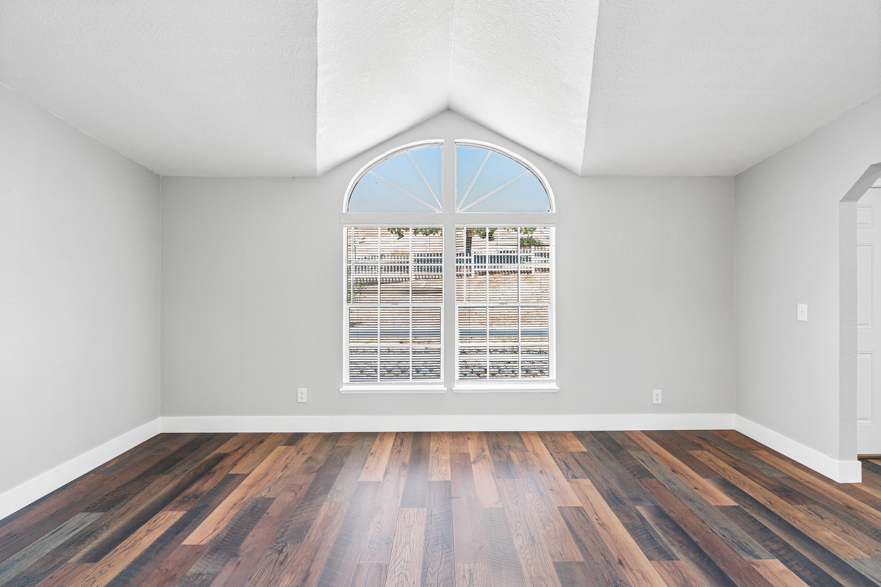5002 Little John Rd, Copperopolis, CA 95228