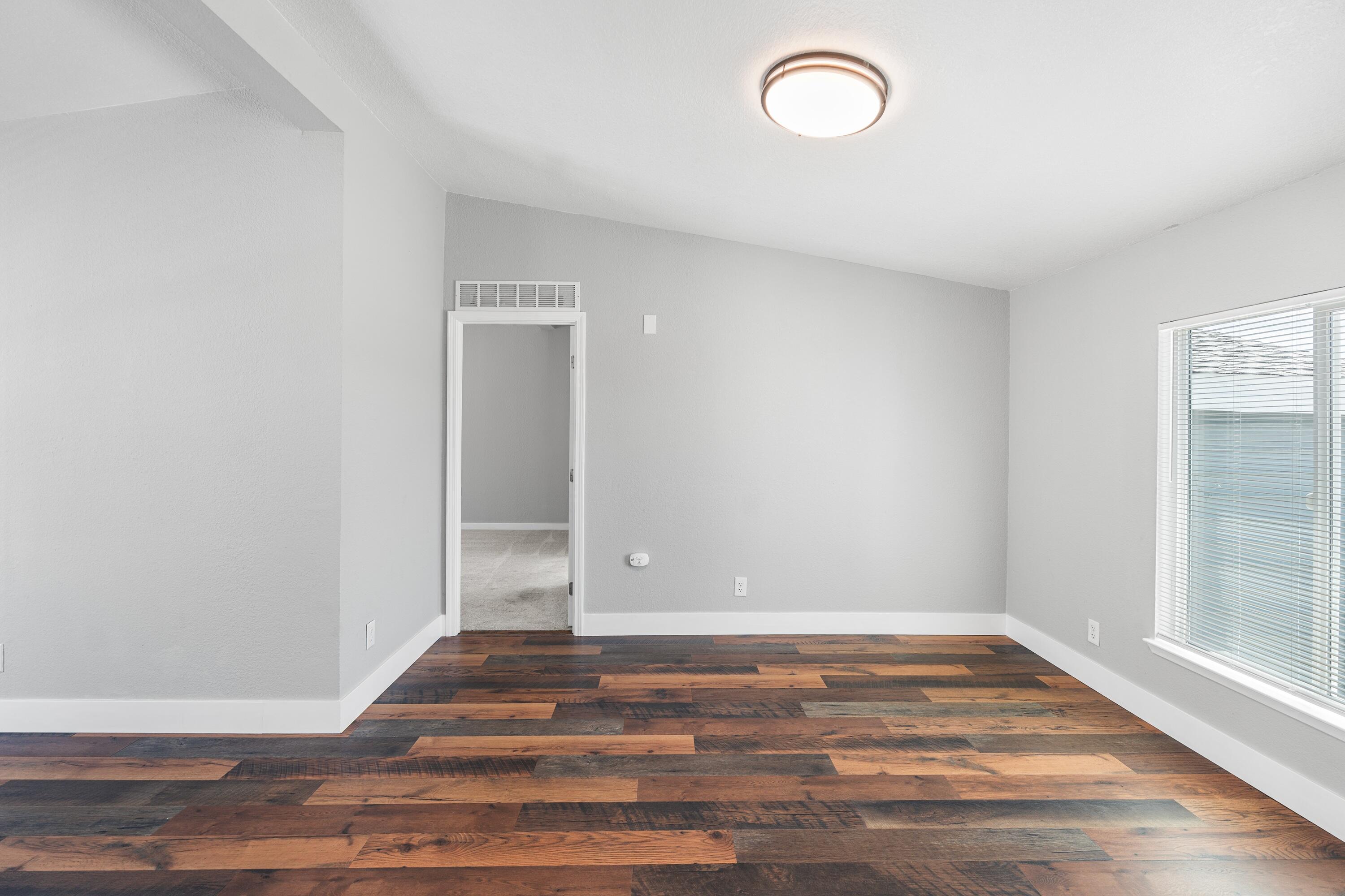 5002 Little John Rd, Copperopolis, CA 95228
