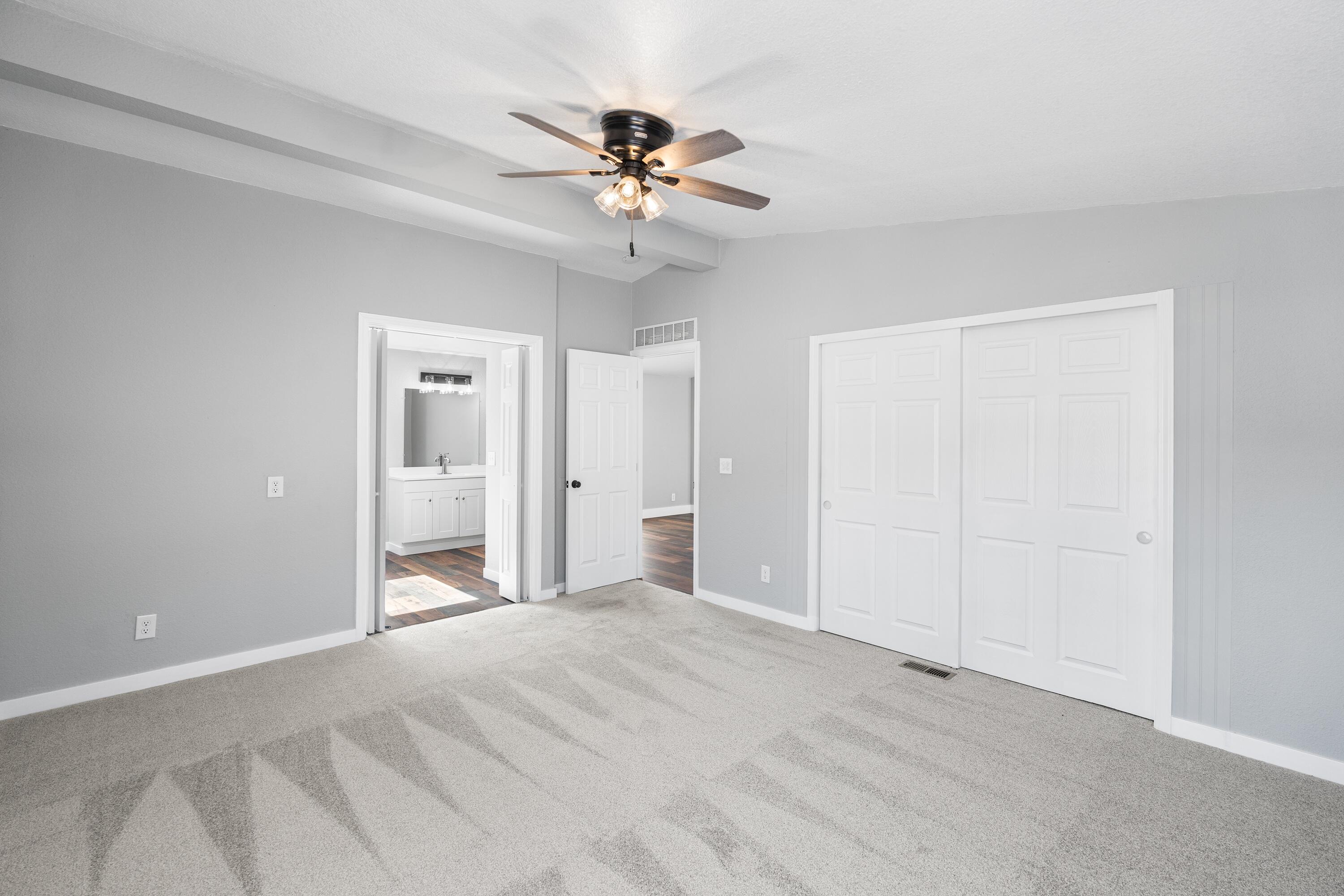 5002 Little John Rd, Copperopolis, CA 95228