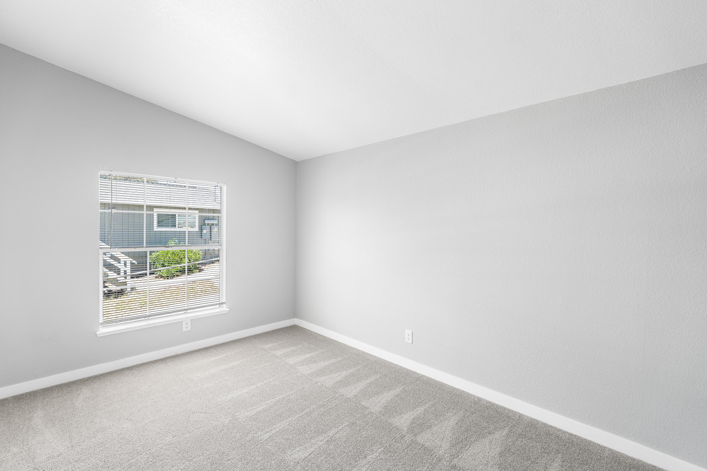5002 Little John Rd, Copperopolis, CA 95228