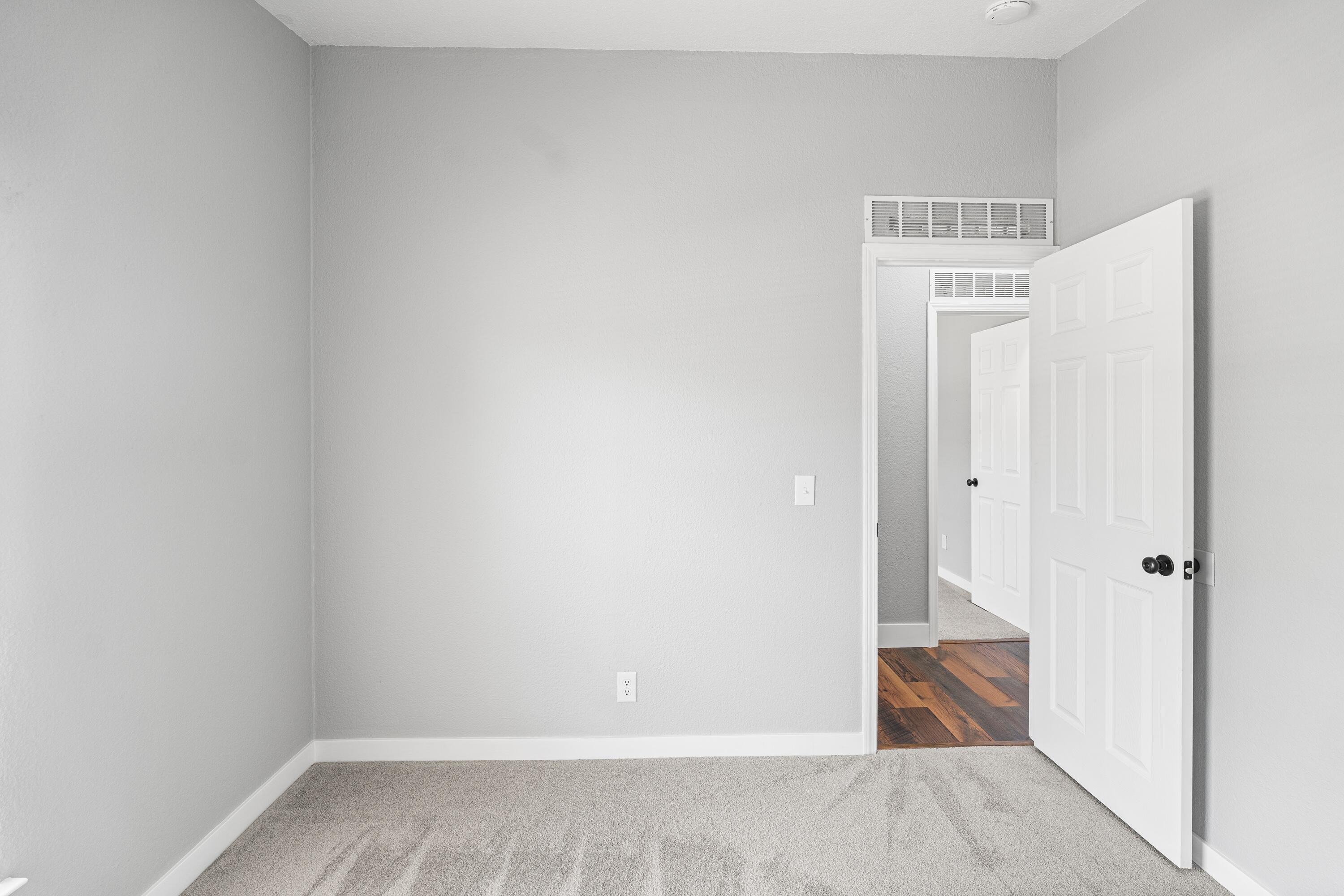 5002 Little John Rd, Copperopolis, CA 95228