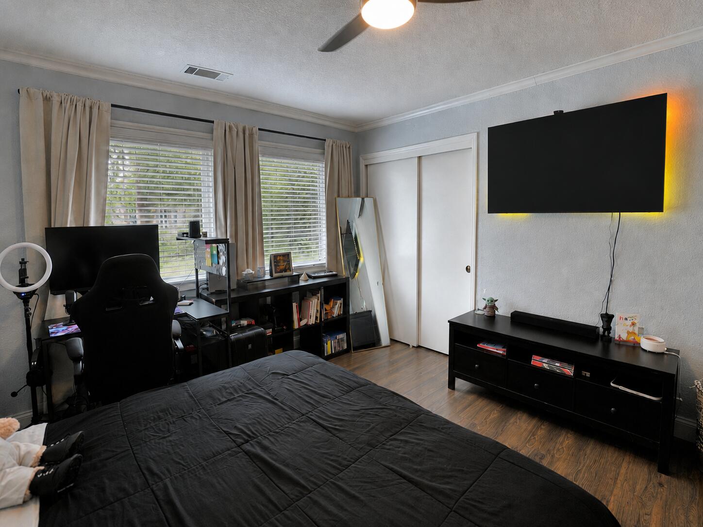 1105 N Cindy St, Visalia, CA 93291