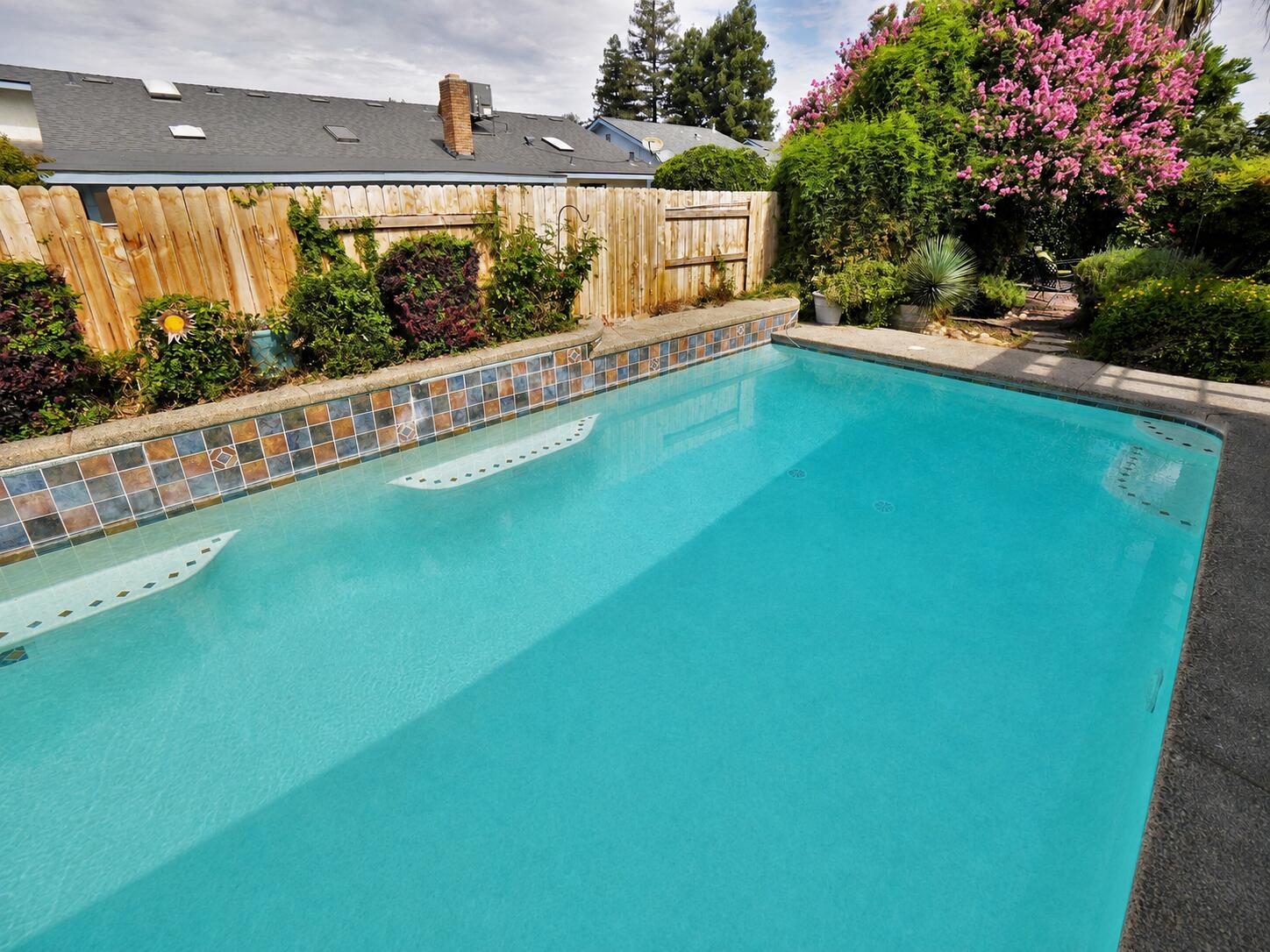 1105 N Cindy St, Visalia, CA 93291