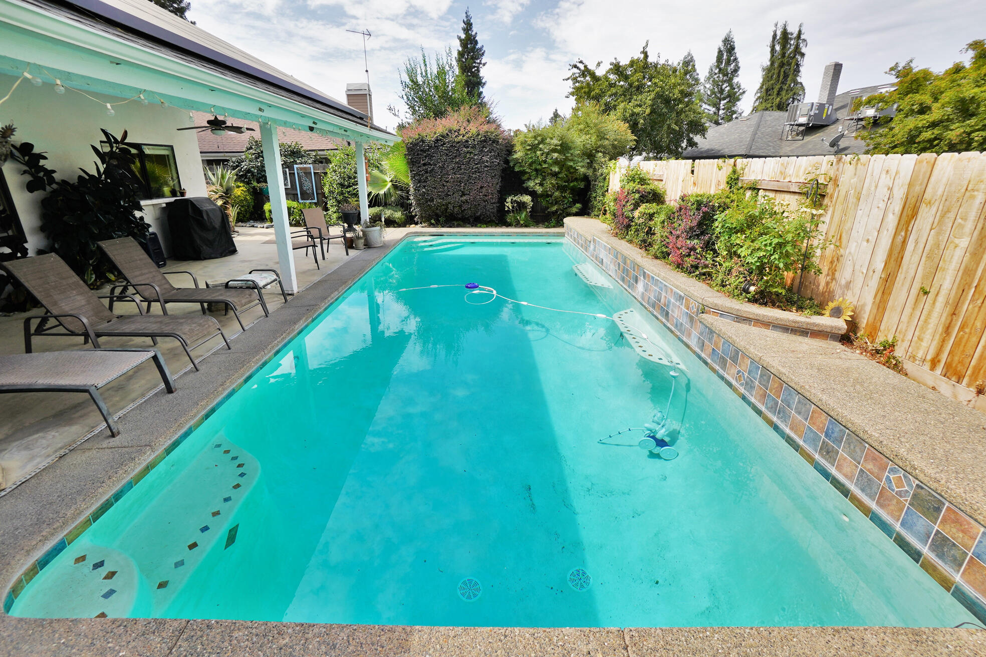 1105 N Cindy St, Visalia, CA 93291