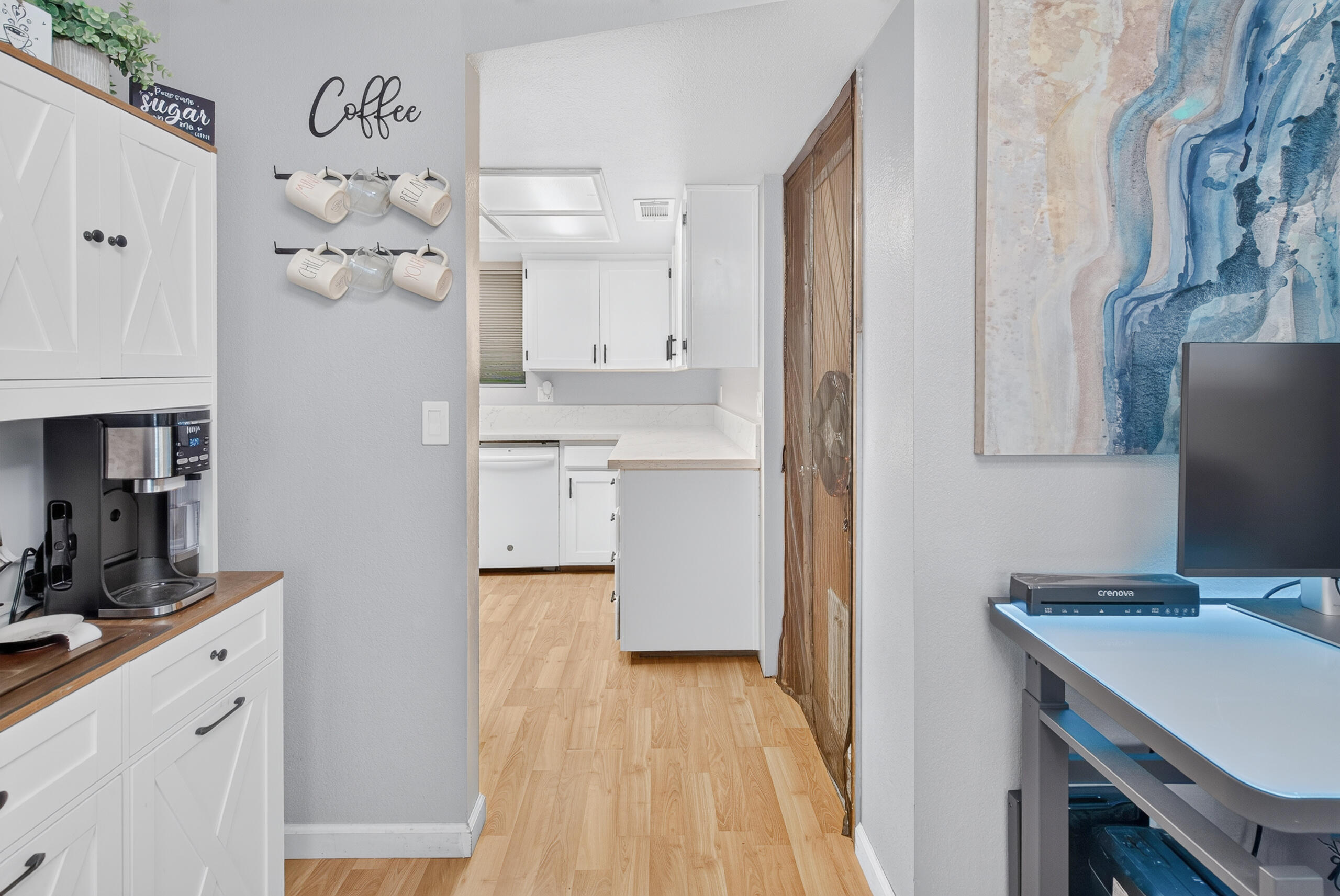 924 E Oakridge Ave, Visalia, CA 93292