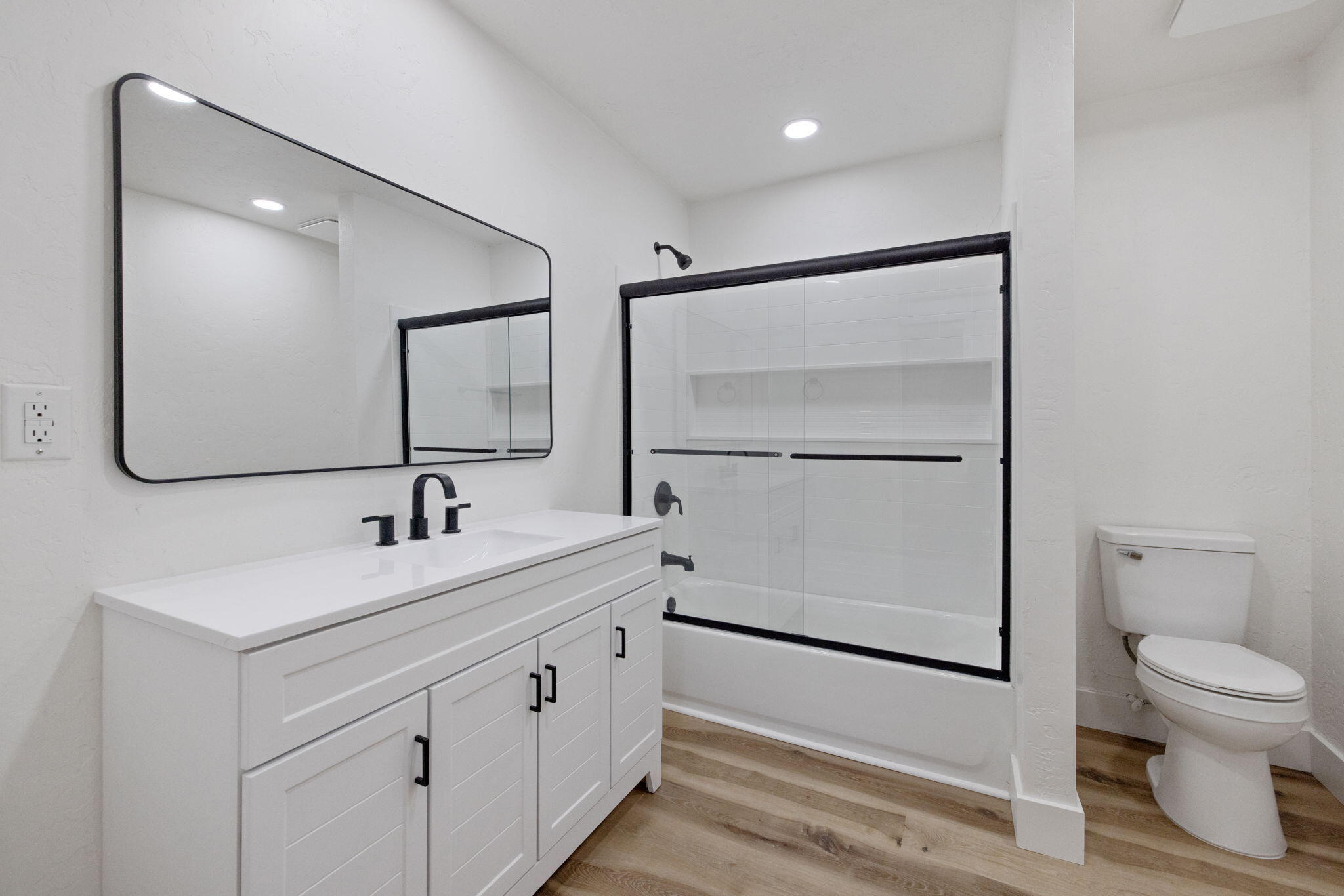 4625 N Holt Ave, Fresno, CA 93705