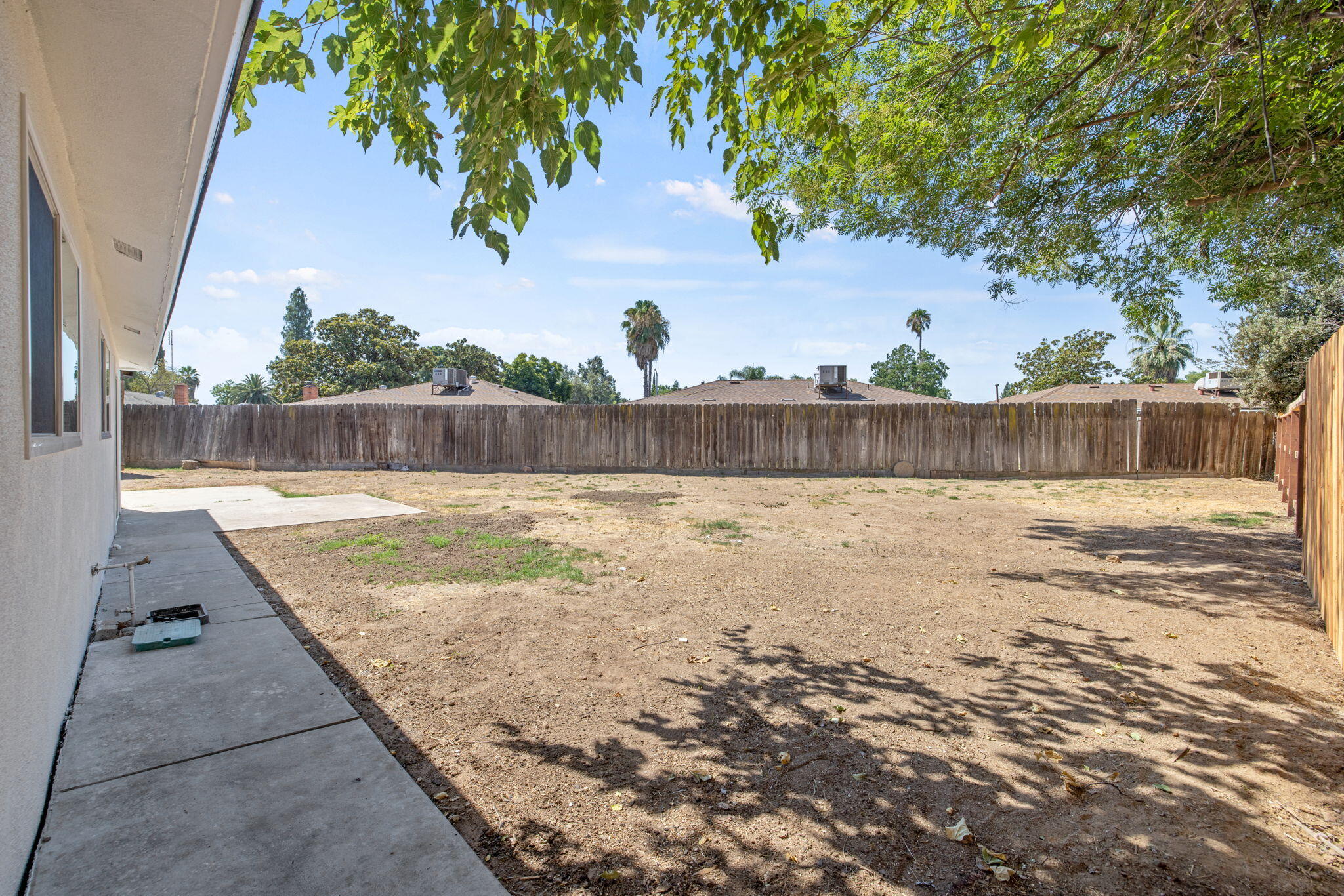 4625 N Holt Ave, Fresno, CA 93705