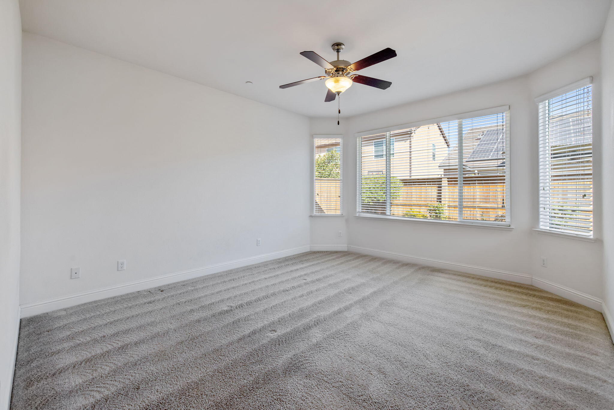 3825 Chessa Ln, Clovis, CA 93619