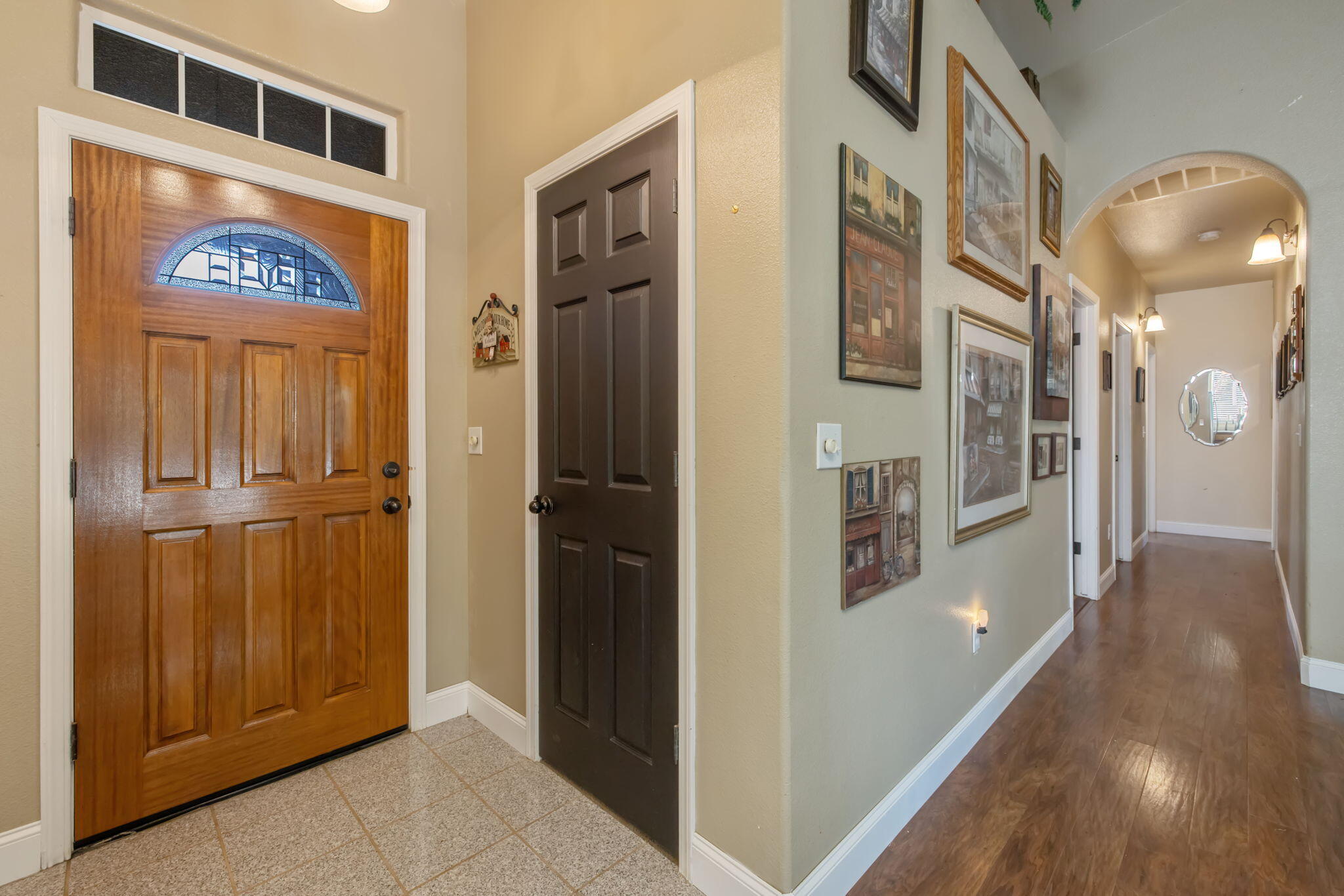 517 Yokut Ct, Woodlake, CA 93286