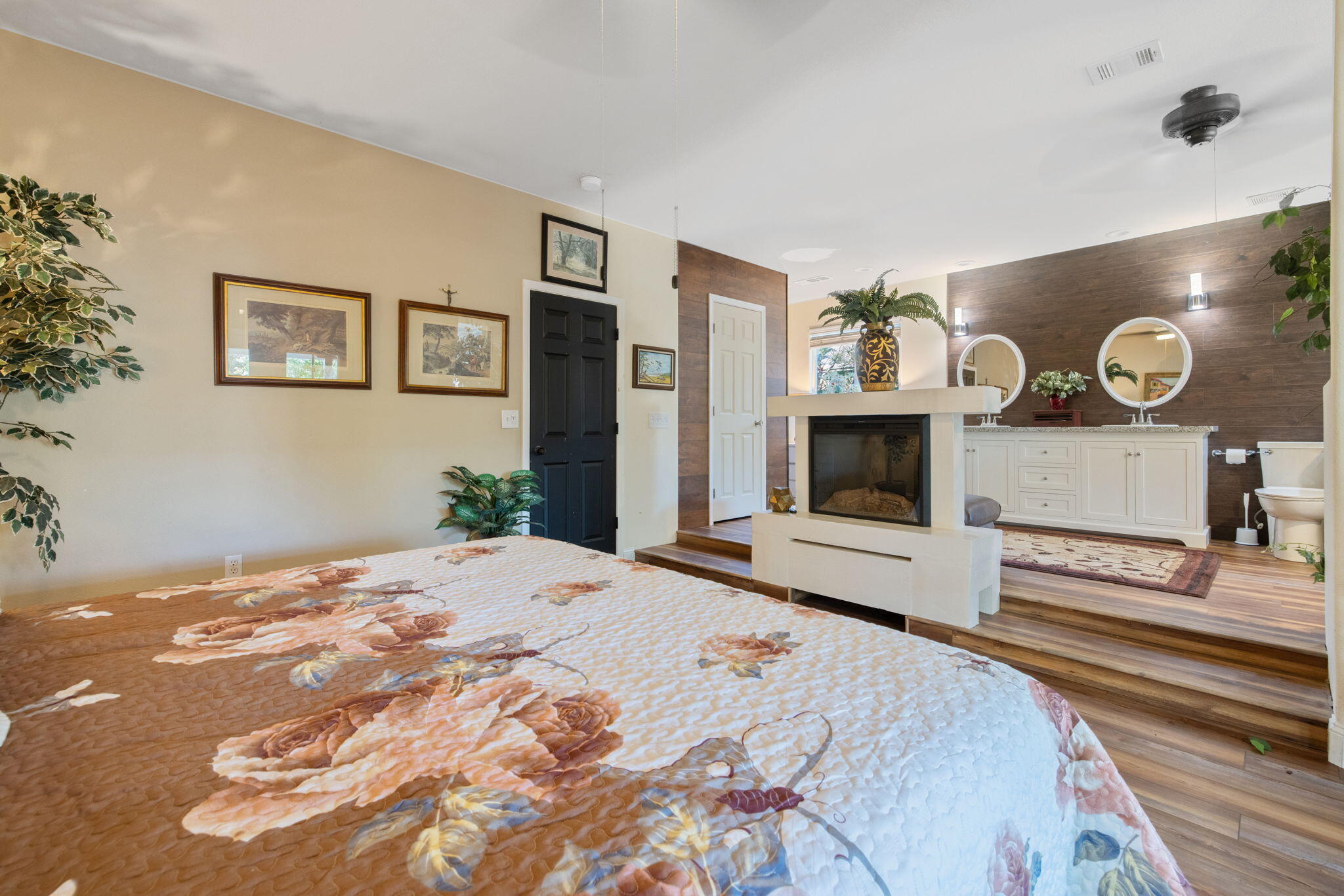 517 Yokut Ct, Woodlake, CA 93286