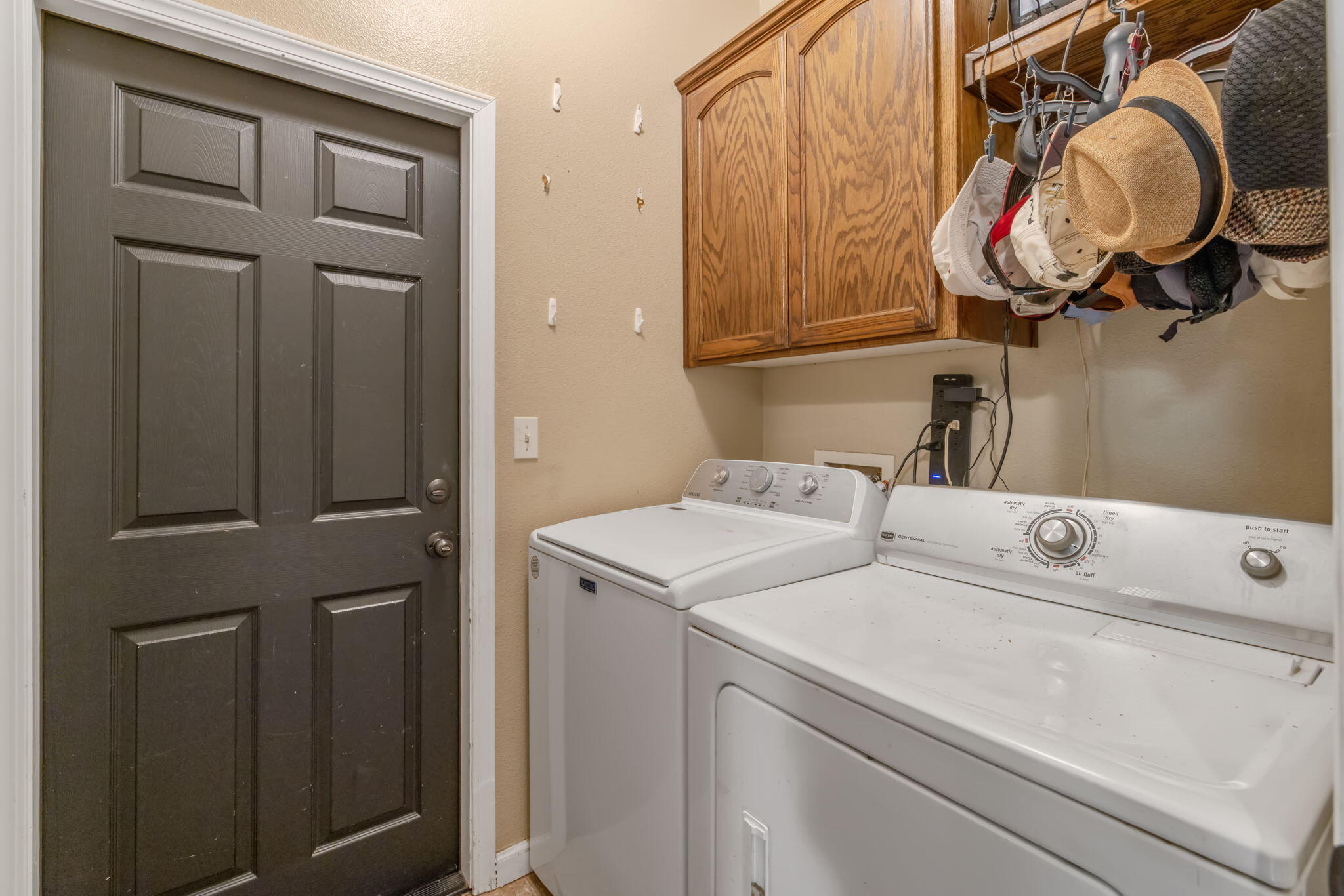 517 Yokut Ct, Woodlake, CA 93286