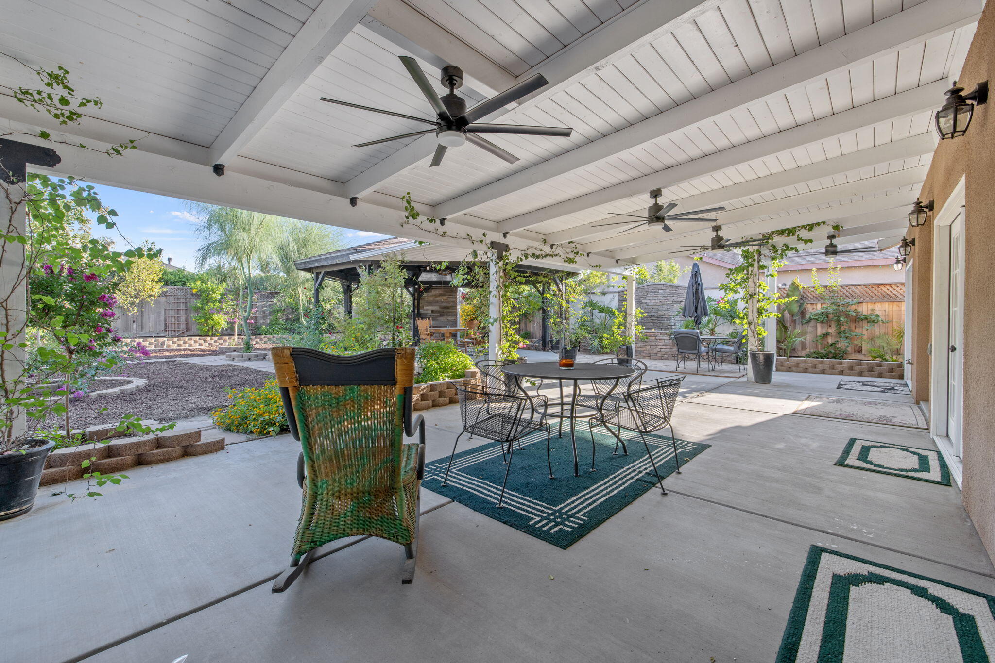517 Yokut Ct, Woodlake, CA 93286