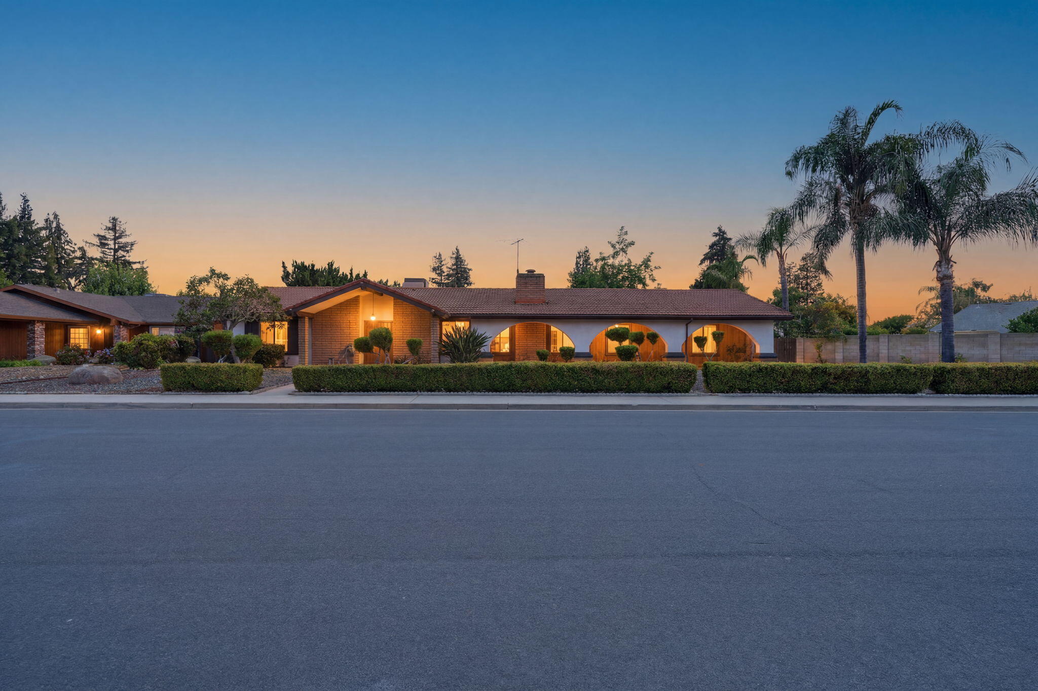 2431 S University St, Visalia, CA 93277