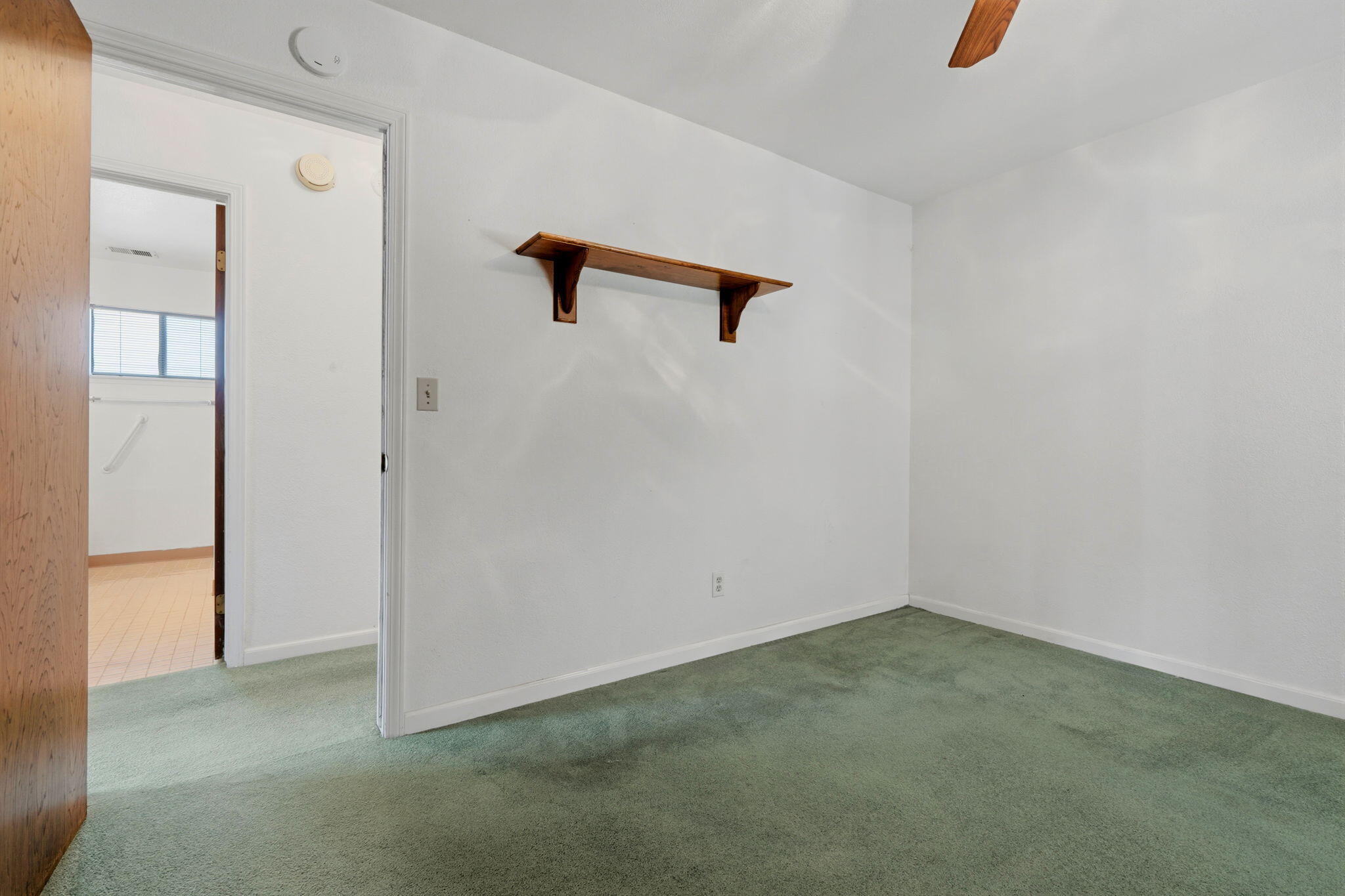 2431 S University St, Visalia, CA 93277