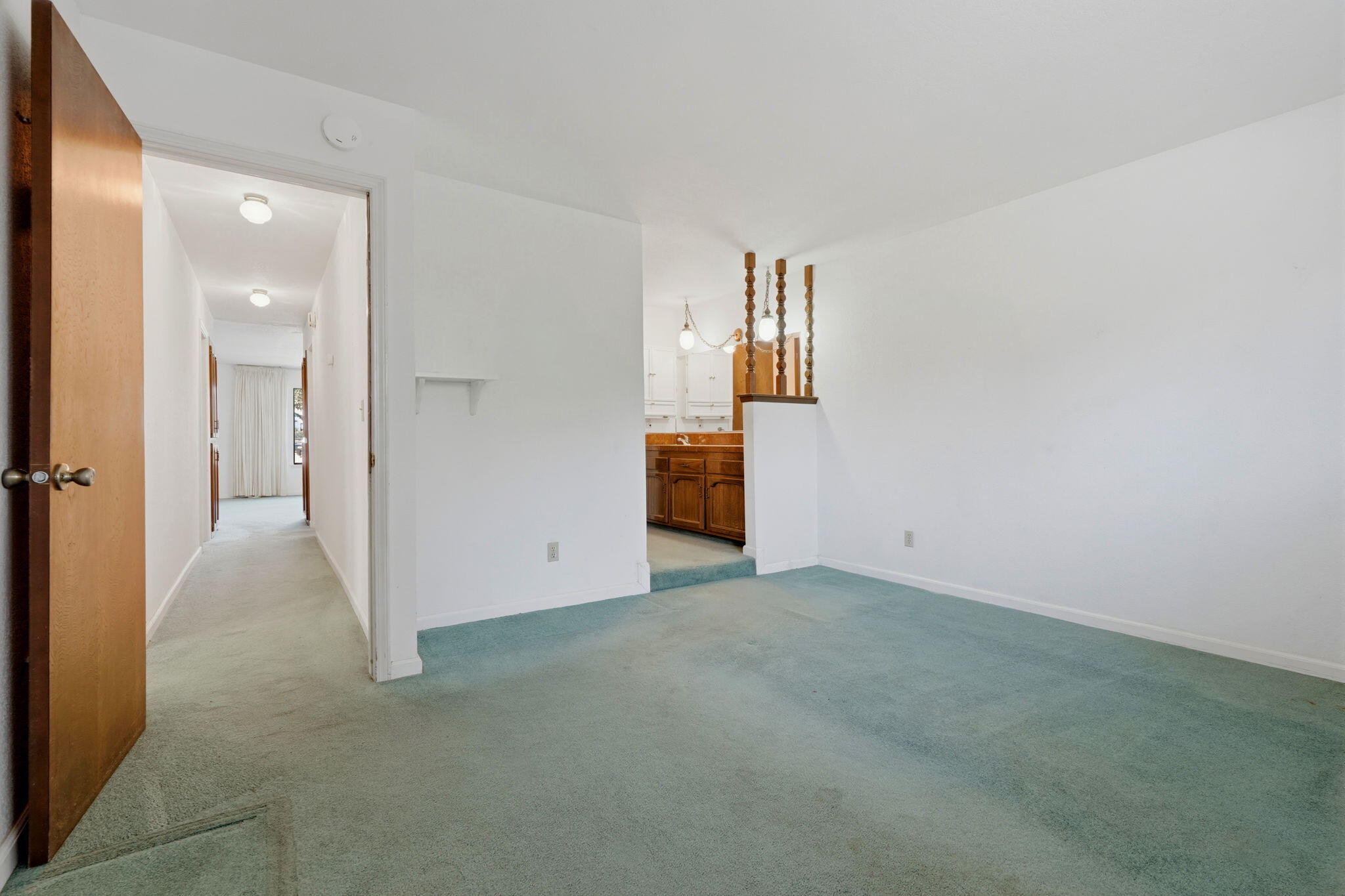 2431 S University St, Visalia, CA 93277