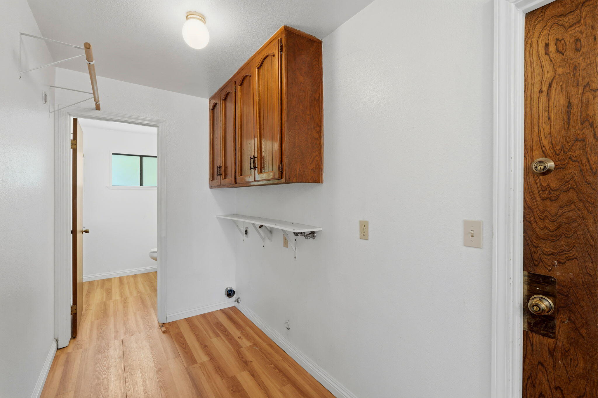 2431 S University St, Visalia, CA 93277