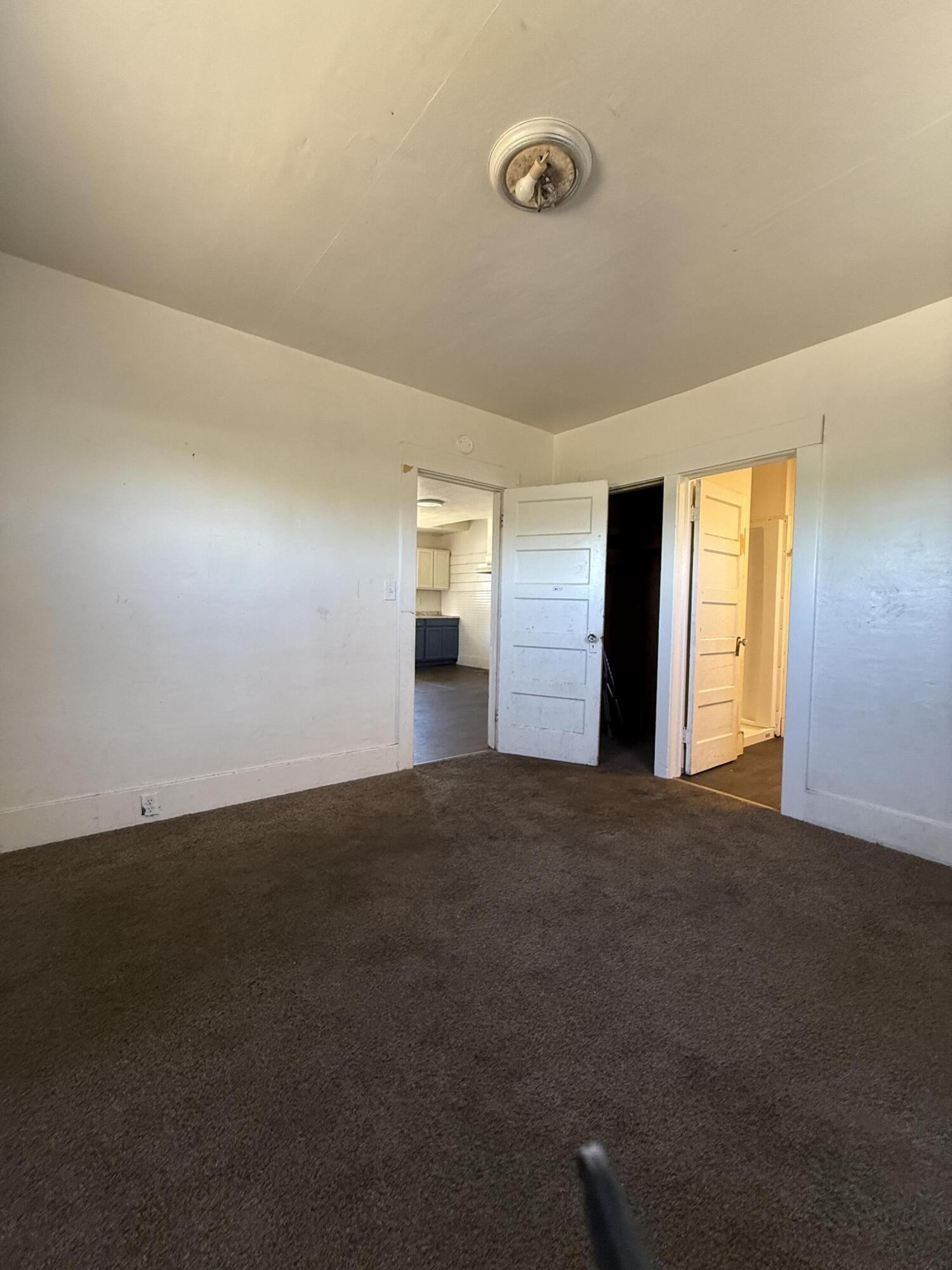 2234 Young St, Selma, CA 93662