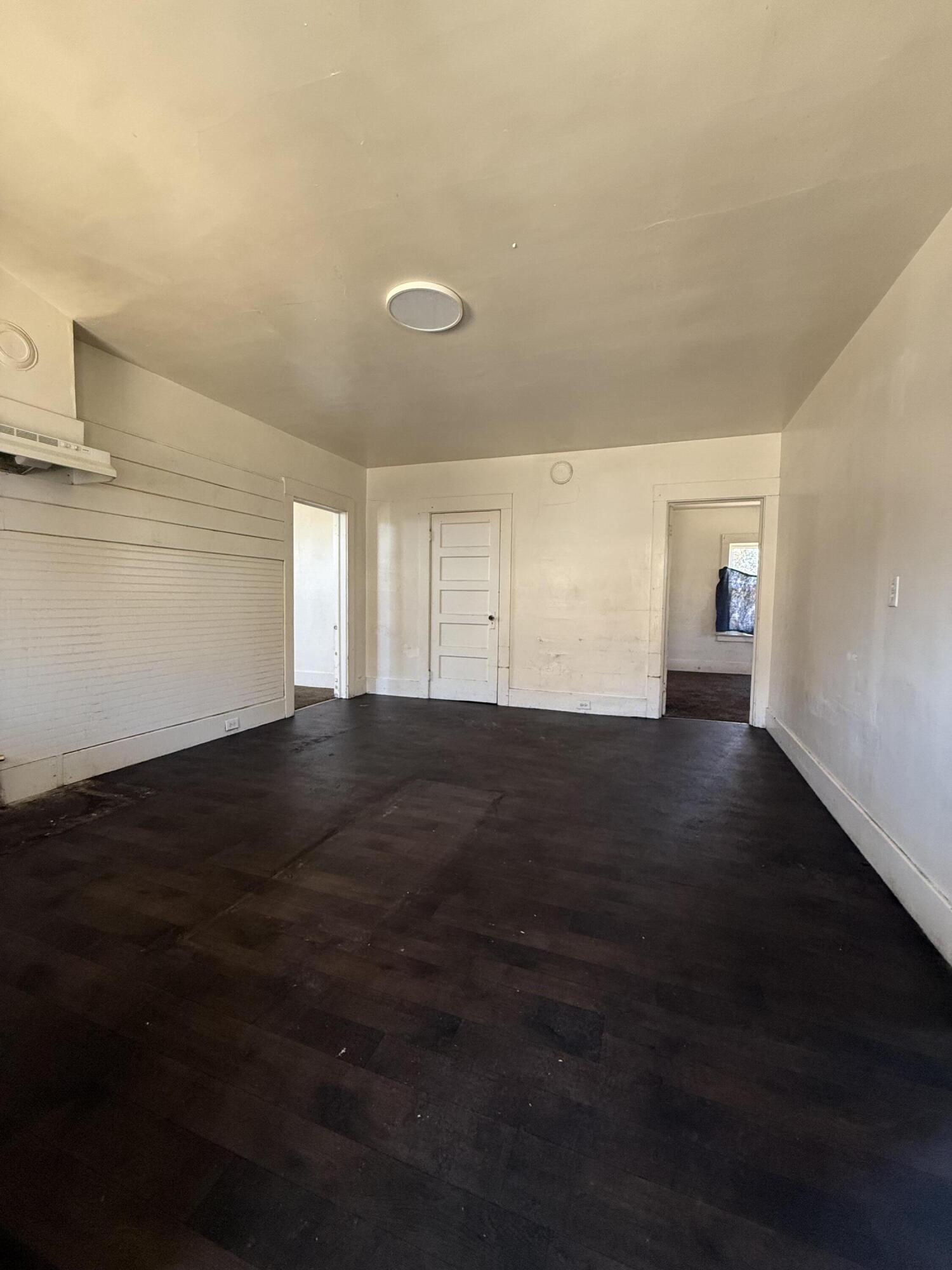 2234 Young St, Selma, CA 93662