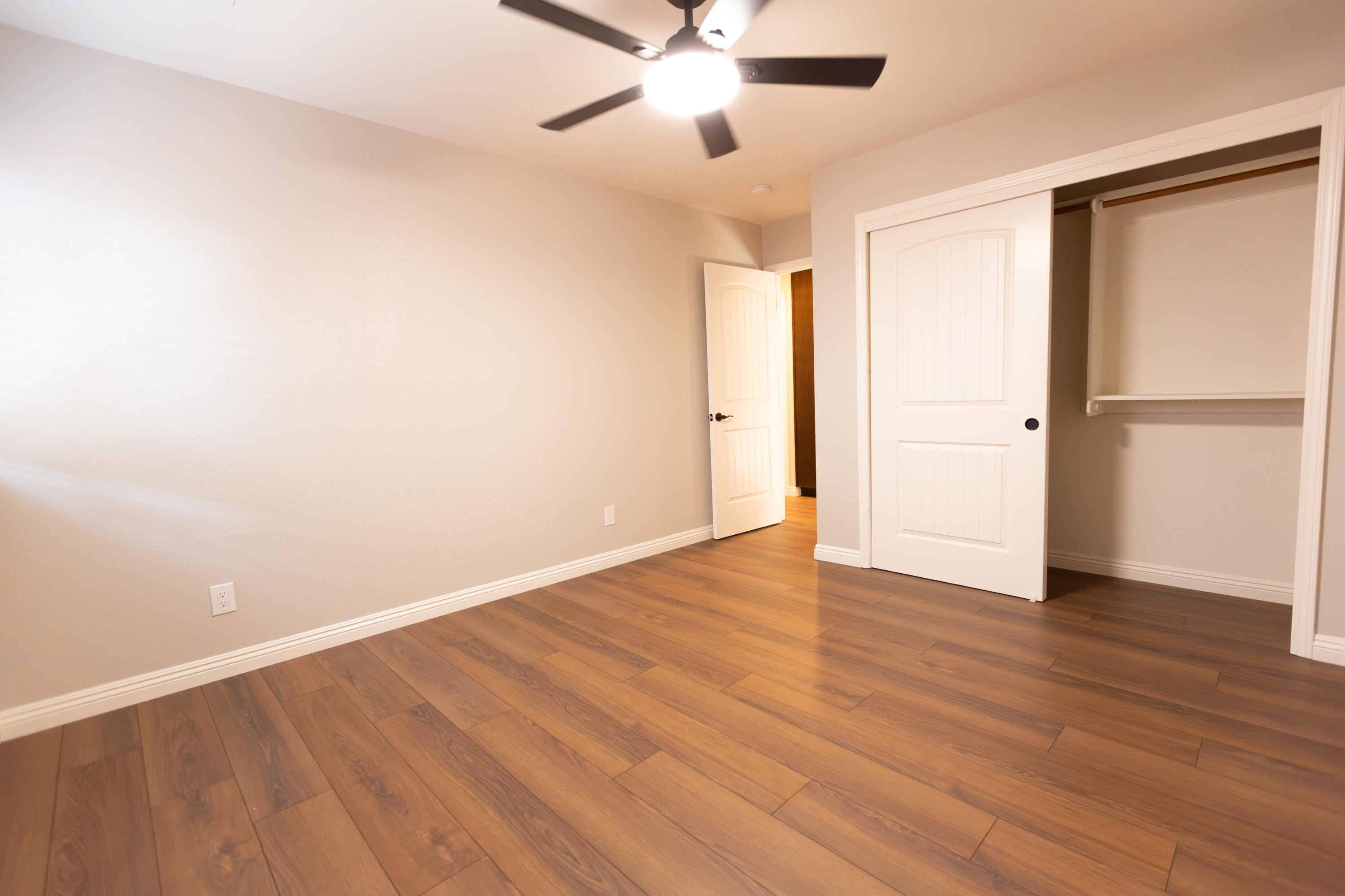 209 S Atwood Ct, Visalia, CA 93291
