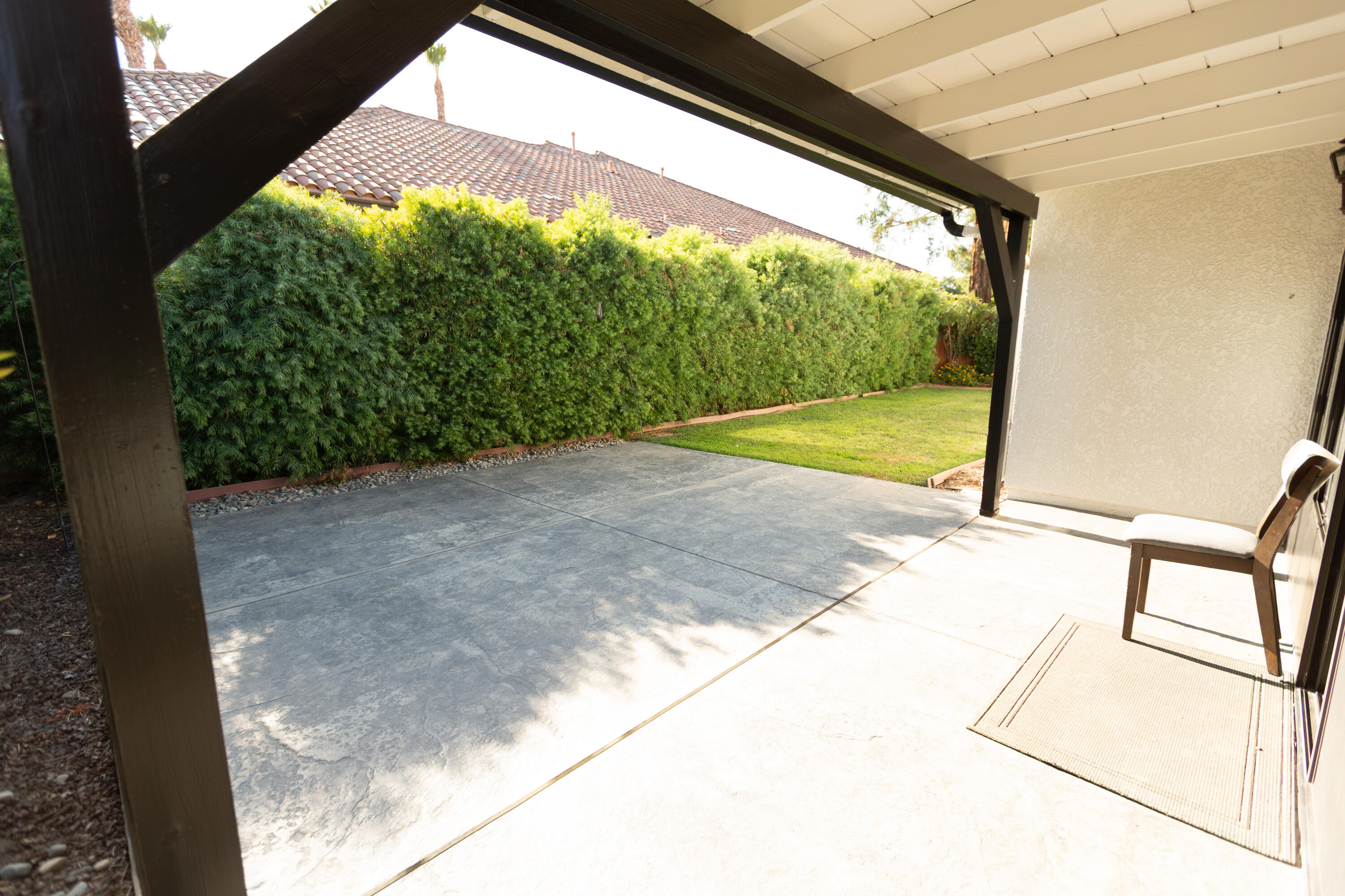 209 S Atwood Ct, Visalia, CA 93291