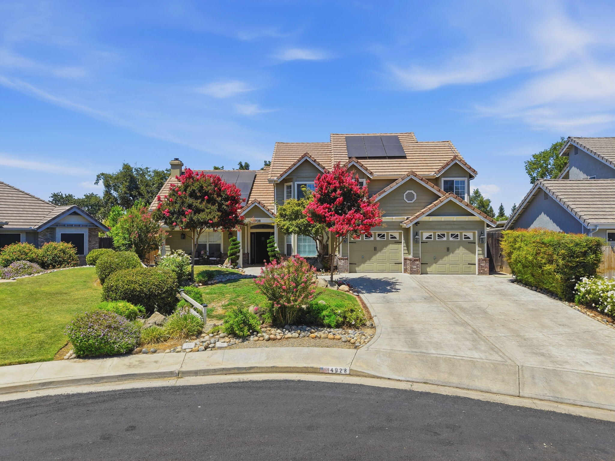 4928 W Monte Verde Ct, Visalia, CA 93277