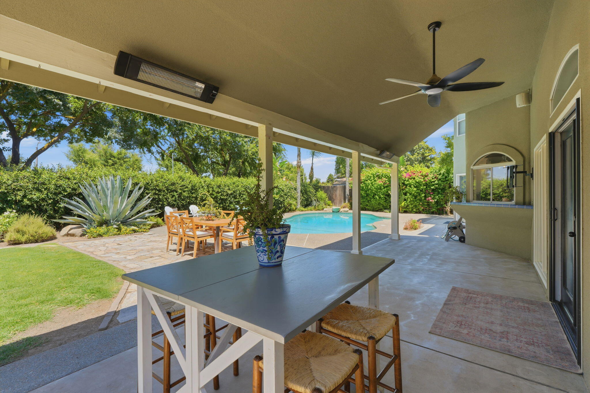 4928 W Monte Verde Ct, Visalia, CA 93277