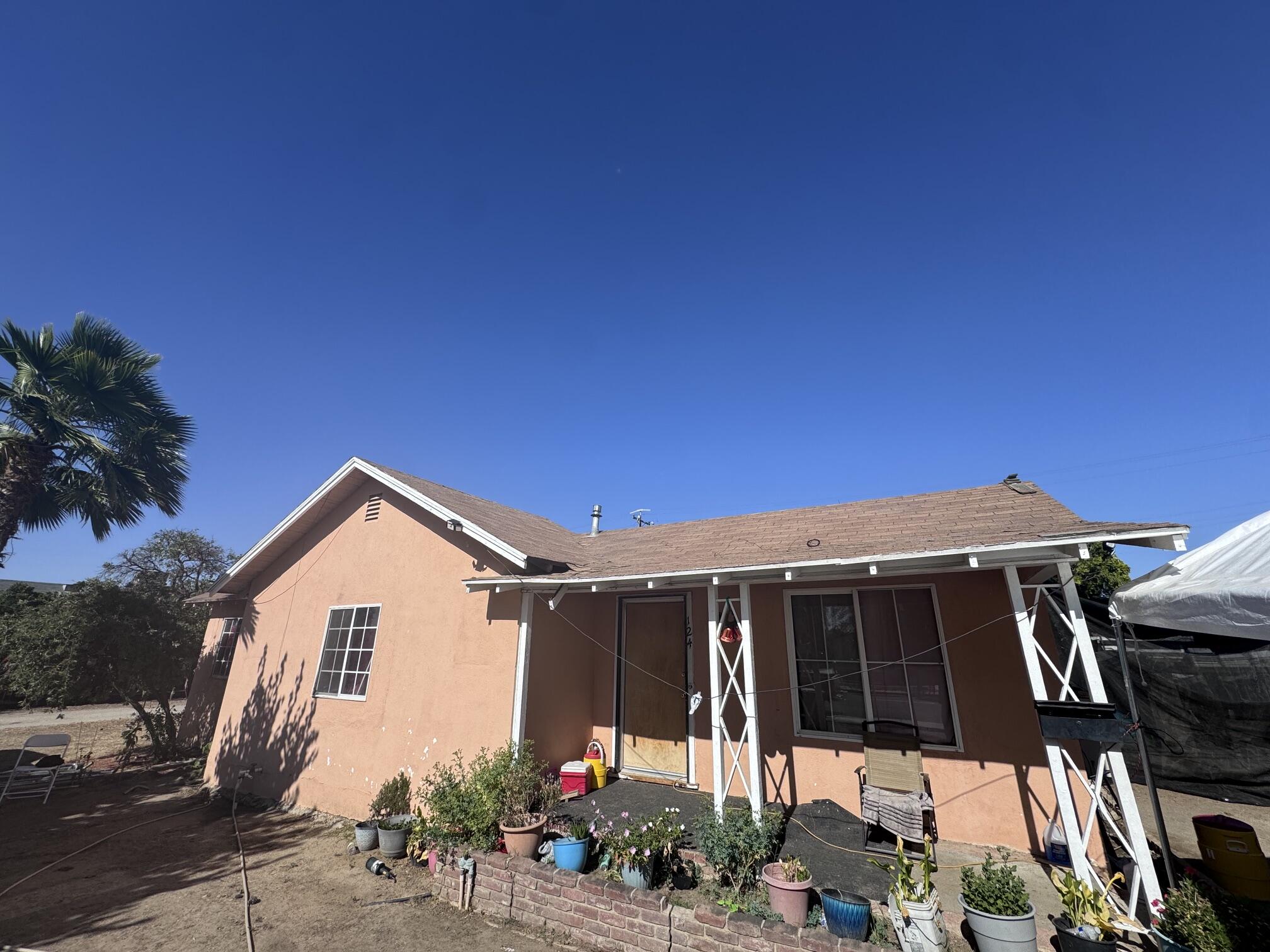 124 4th Pl, McFarland, CA 93250