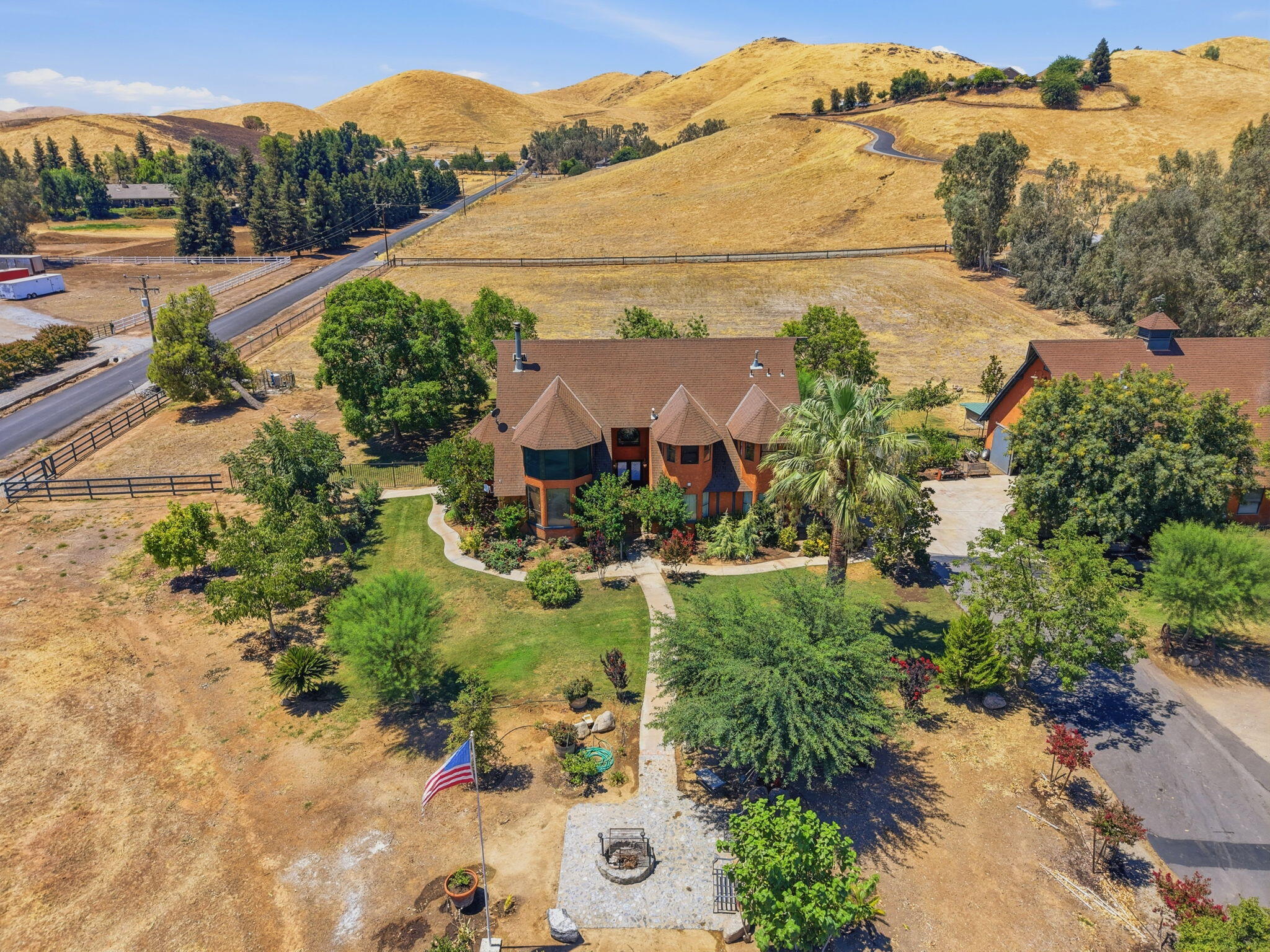 31061 Palm Dr, Exeter, CA 93221
