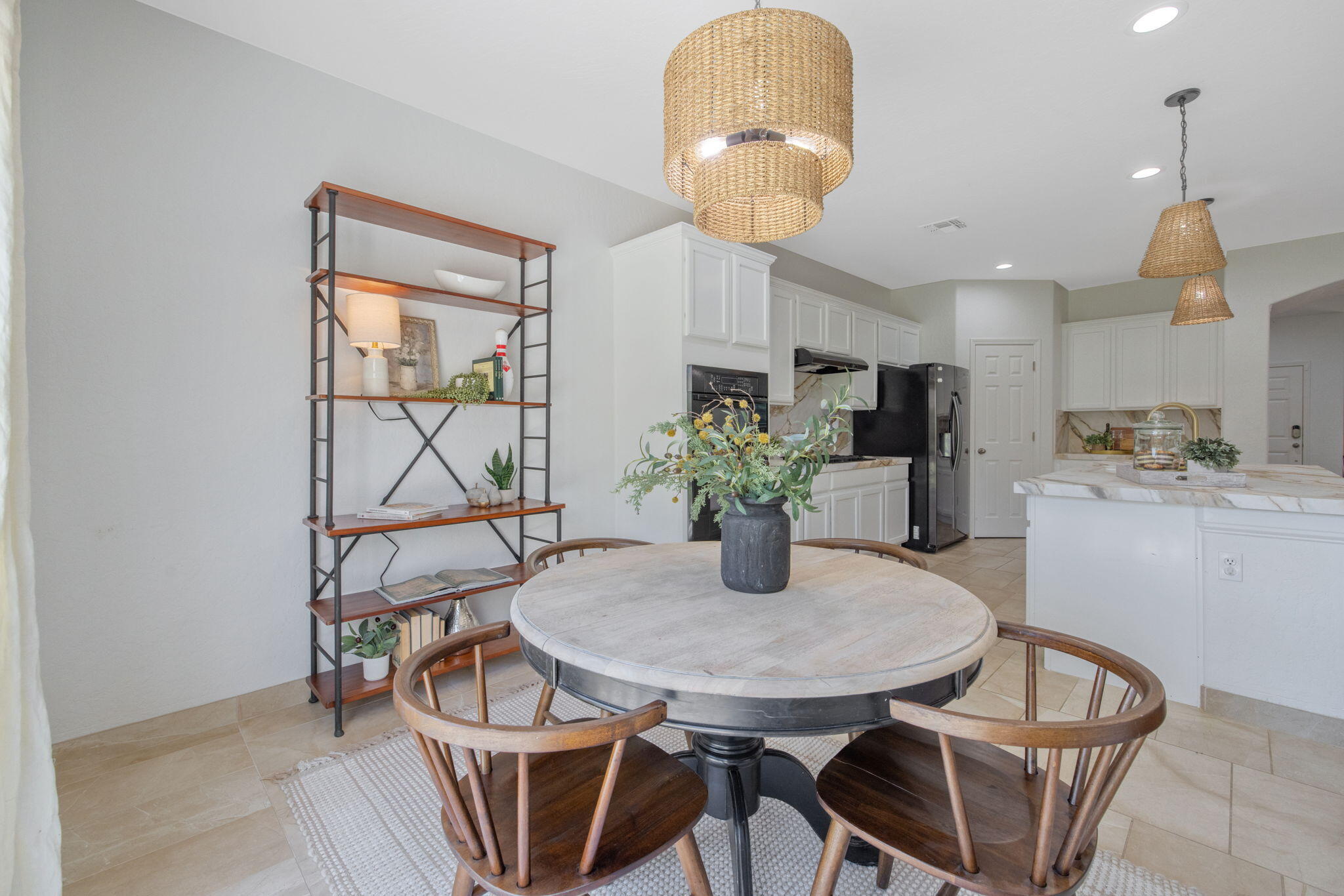 2319 W Tyler Ave, Visalia, CA 93291