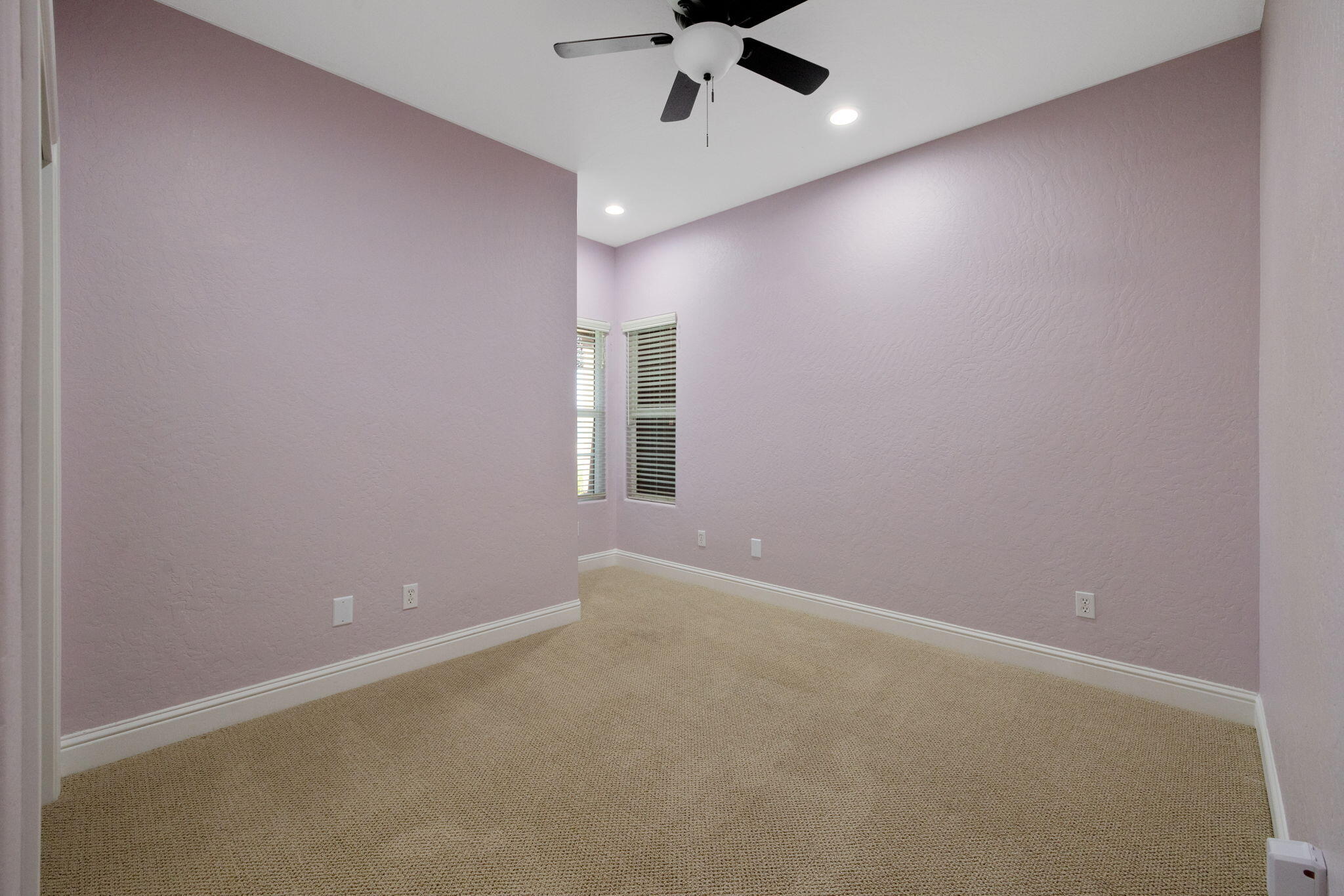 2319 W Tyler Ave, Visalia, CA 93291