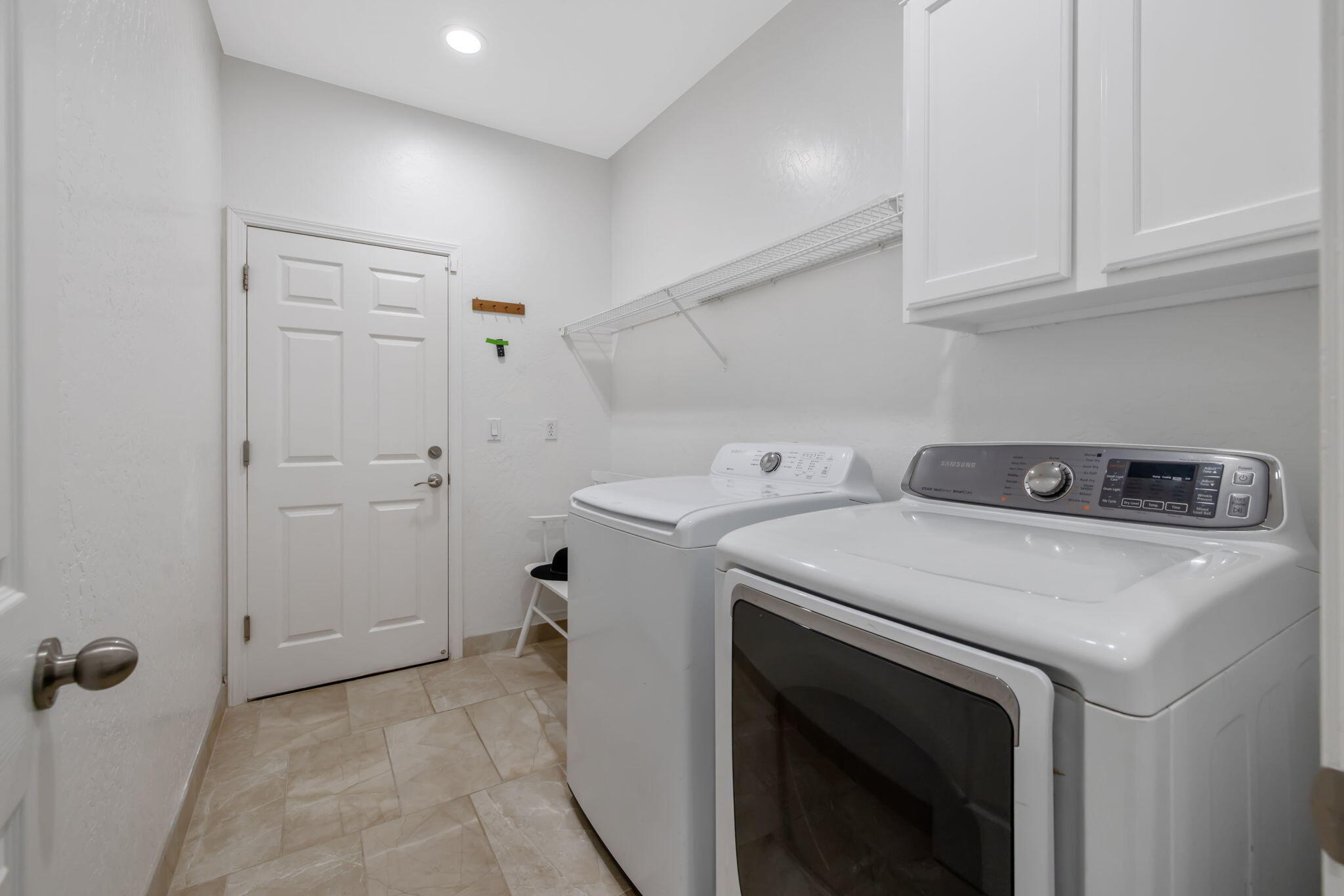 2319 W Tyler Ave, Visalia, CA 93291