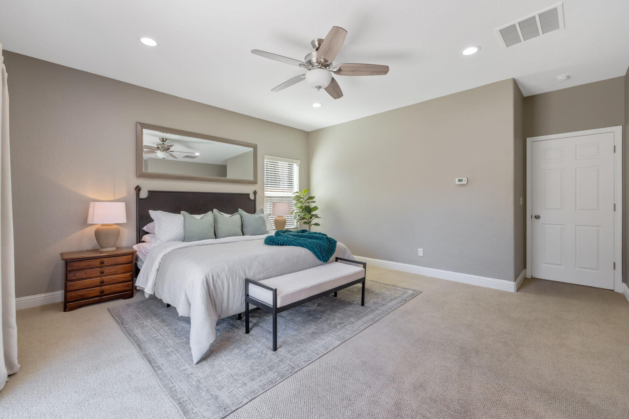 2319 W Tyler Ave, Visalia, CA 93291