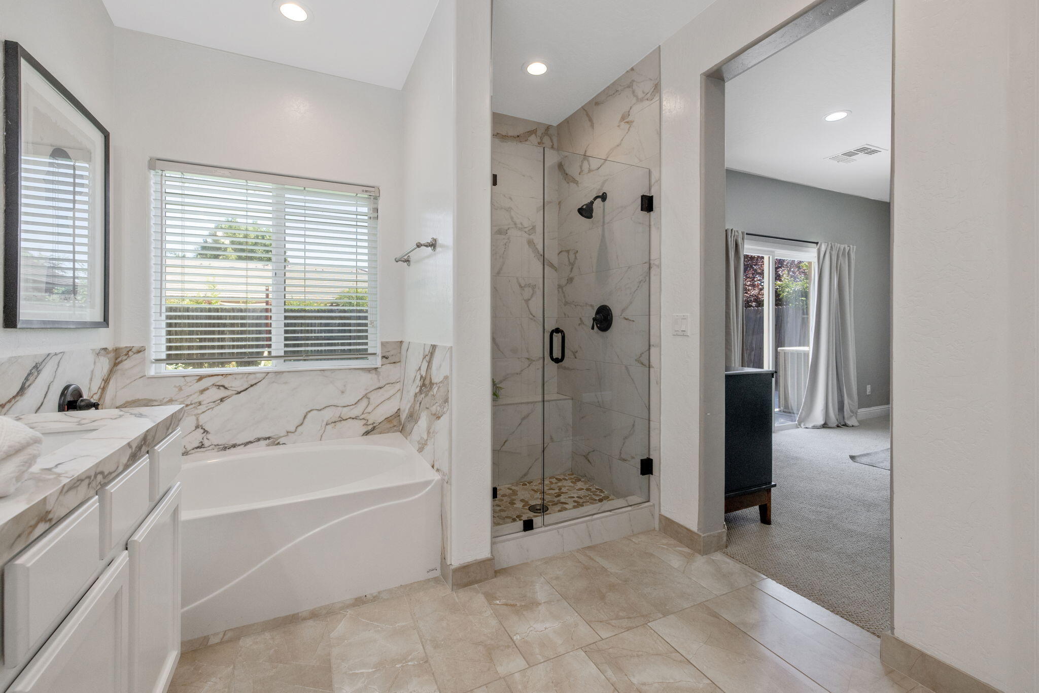 2319 W Tyler Ave, Visalia, CA 93291