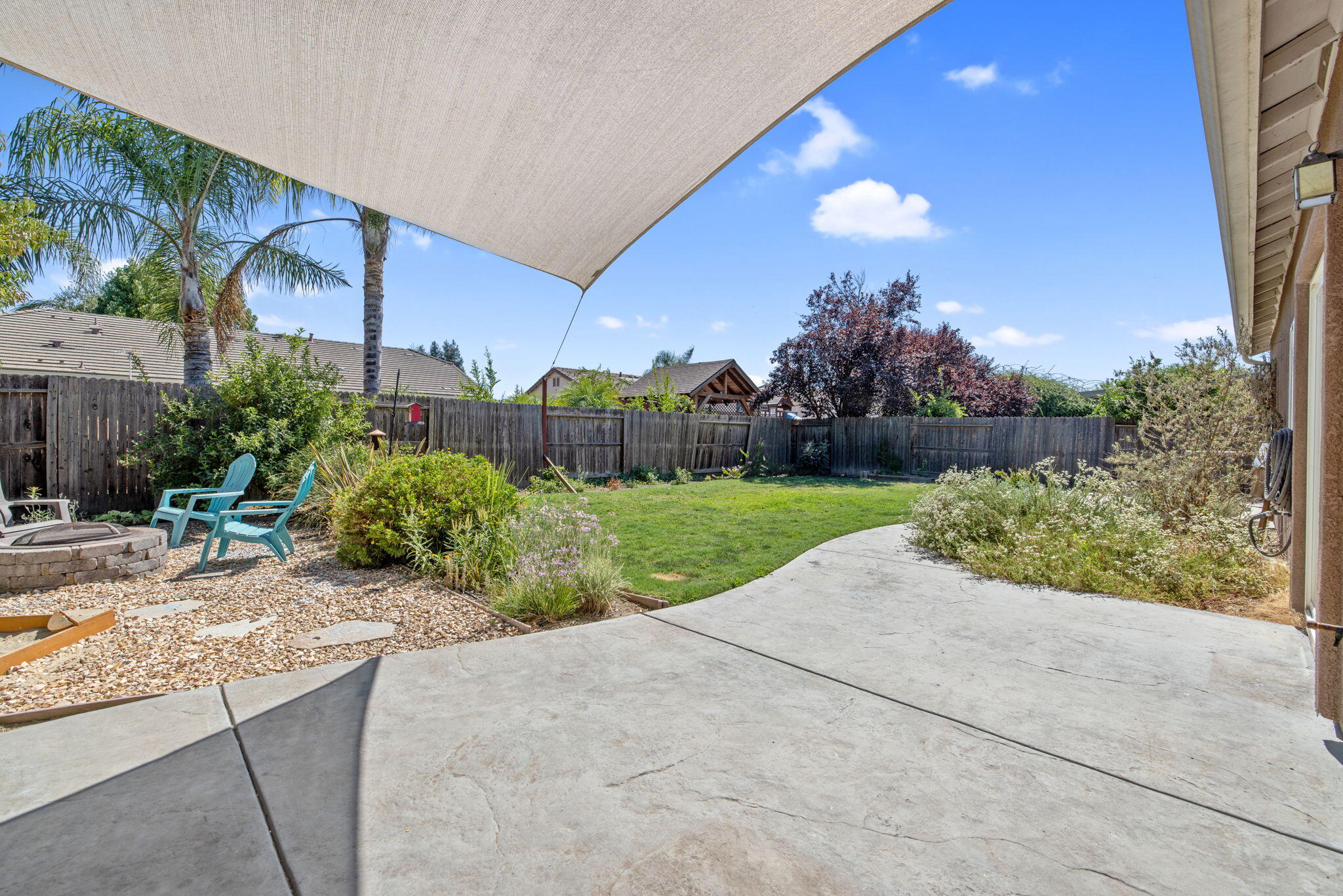 2319 W Tyler Ave, Visalia, CA 93291