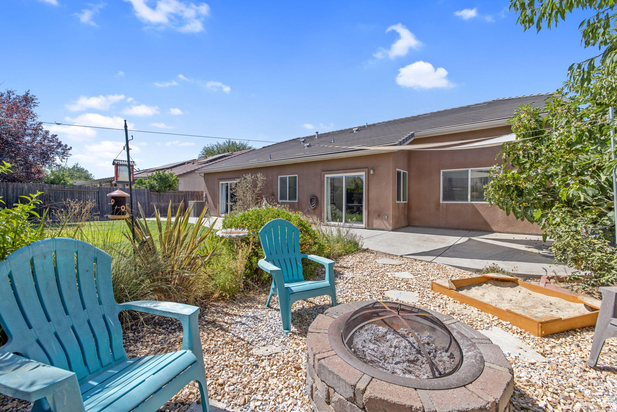 2319 W Tyler Ave, Visalia, CA 93291