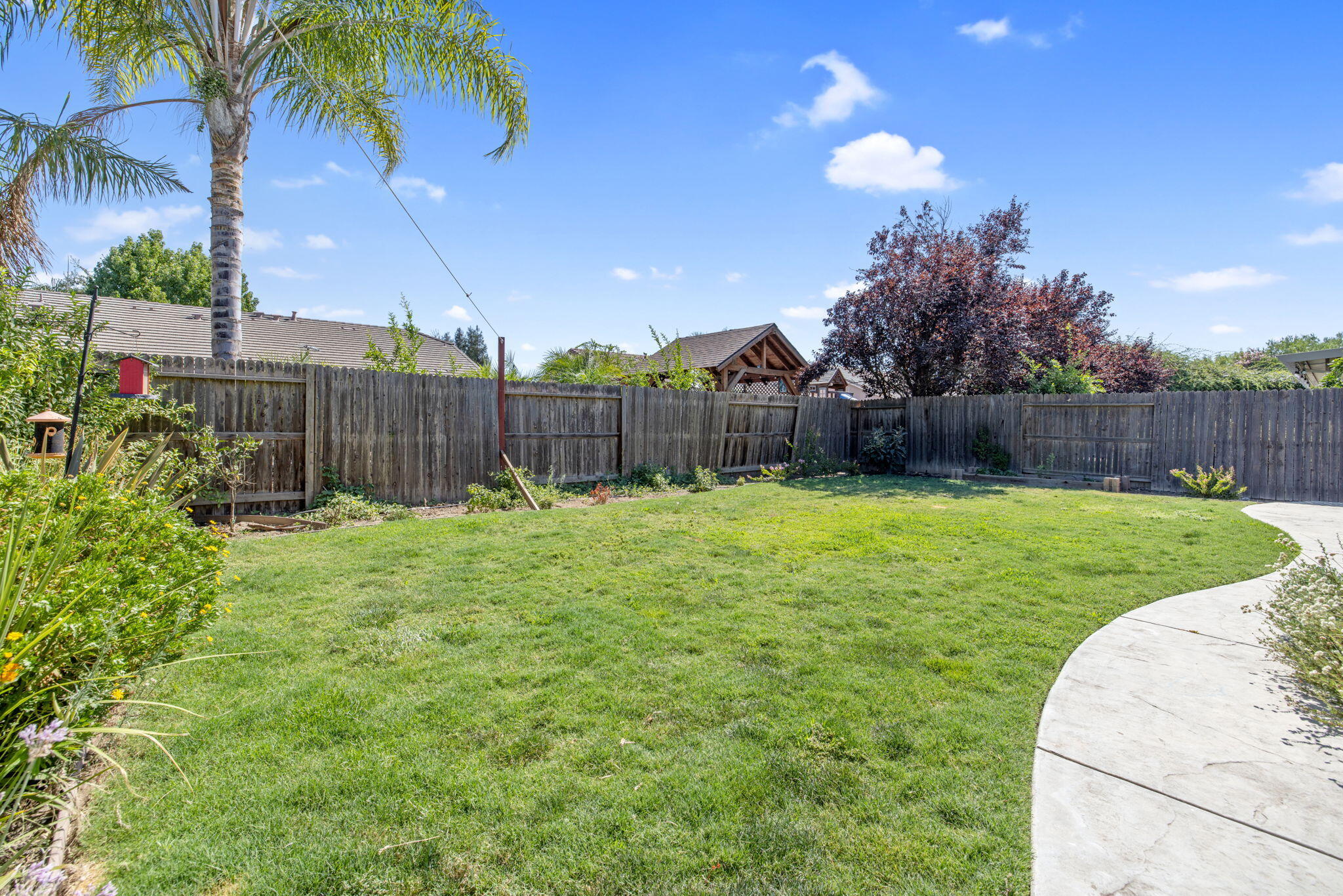 2319 W Tyler Ave, Visalia, CA 93291