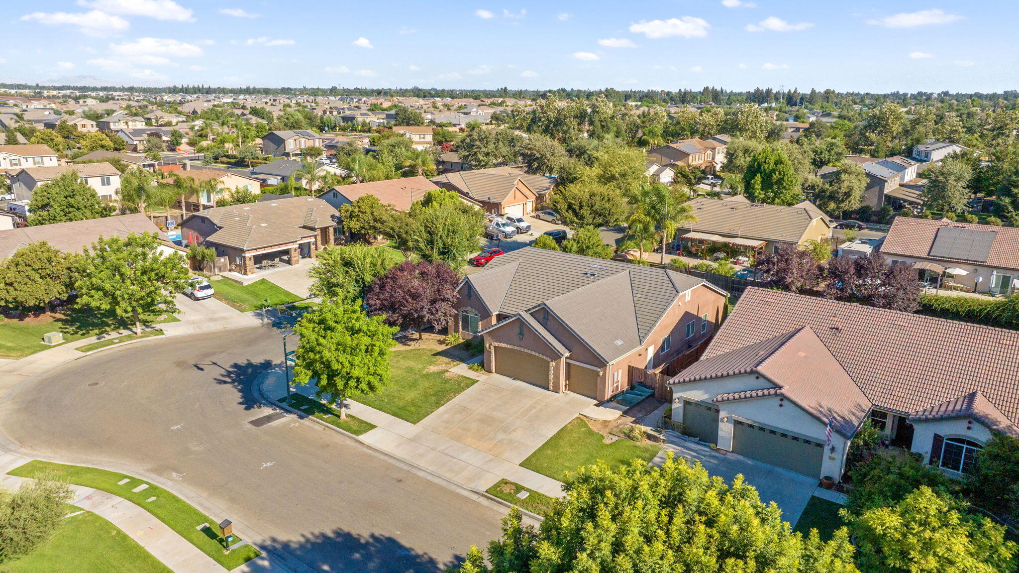 2319 W Tyler Ave, Visalia, CA 93291