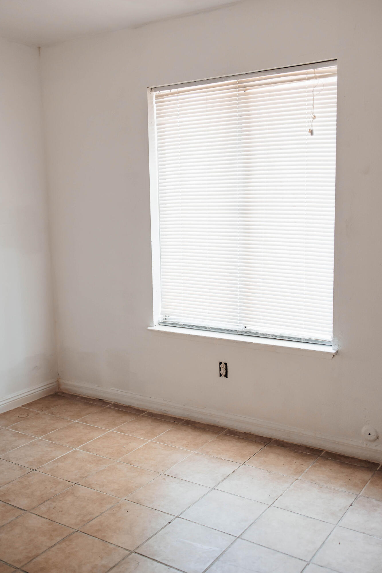 831 Forrester Ct, Porterville, CA 93257