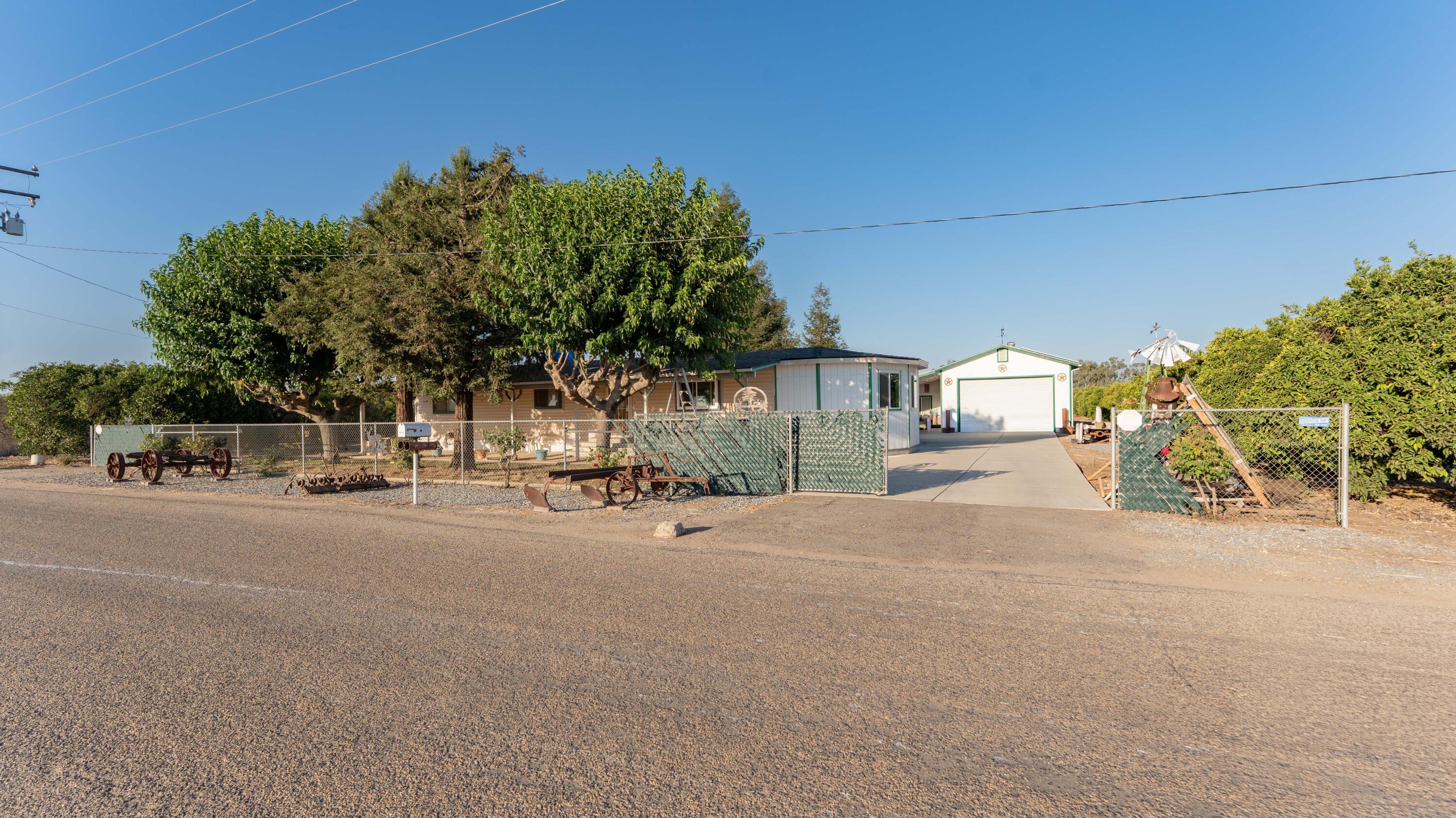 18884 Rd 212, Strathmore, CA 93267